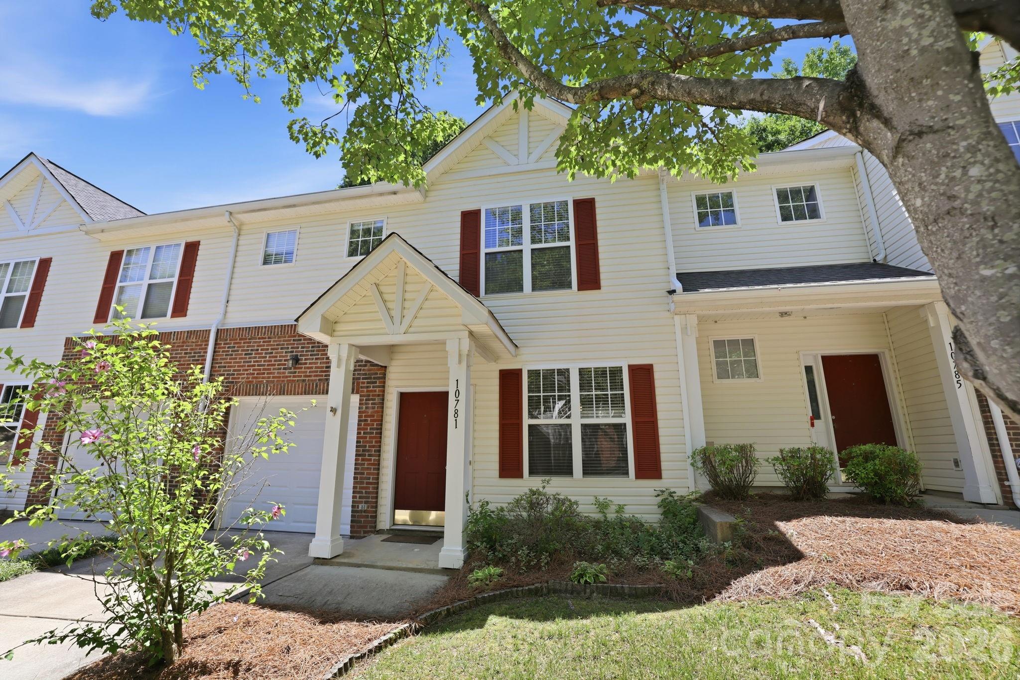 10781 Essex Hall Drive — Charlotte