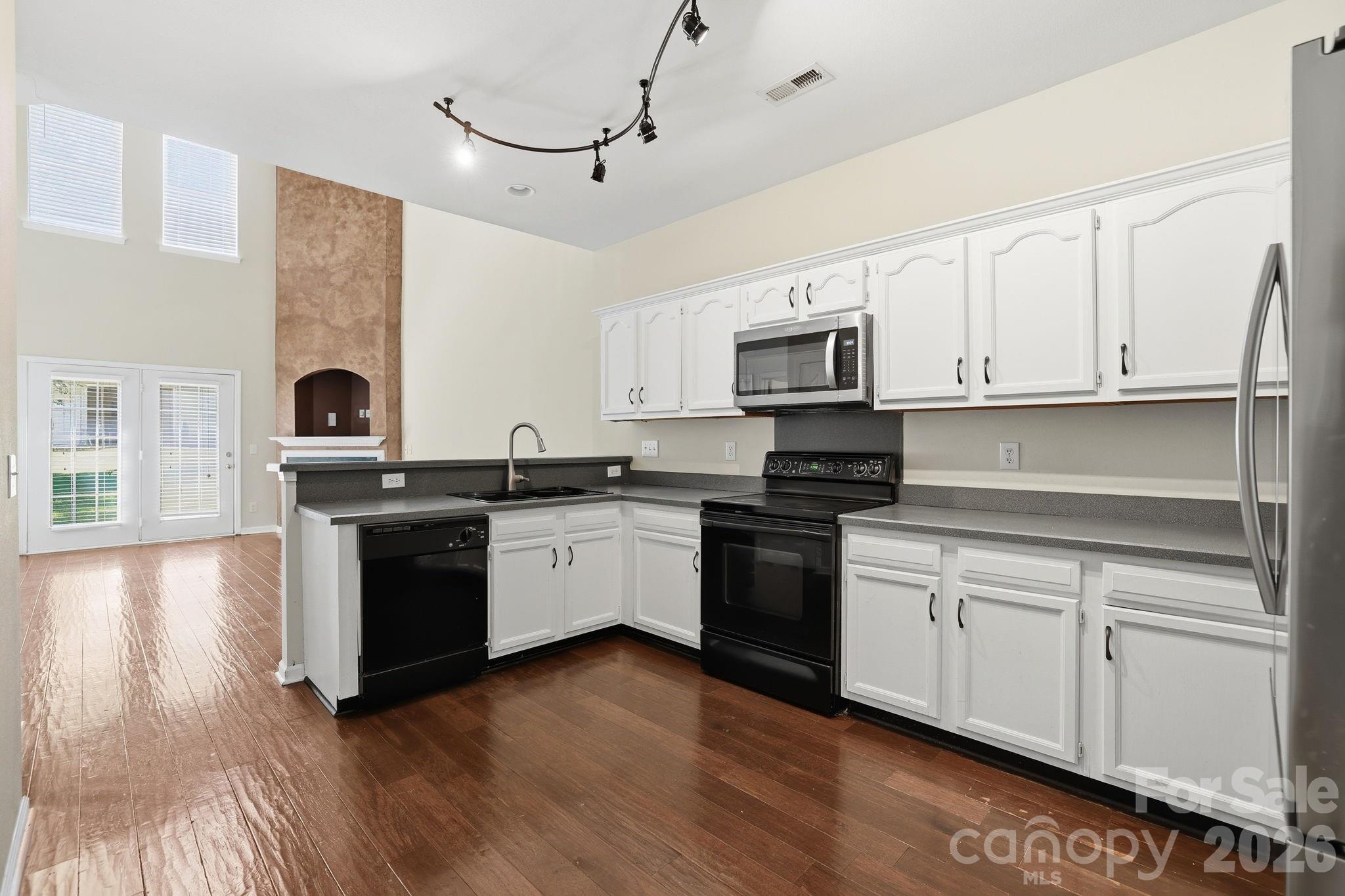 10781 Essex Hall Drive — Charlotte