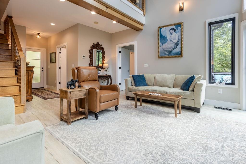 338 Fairview Forest Drive — Fairview