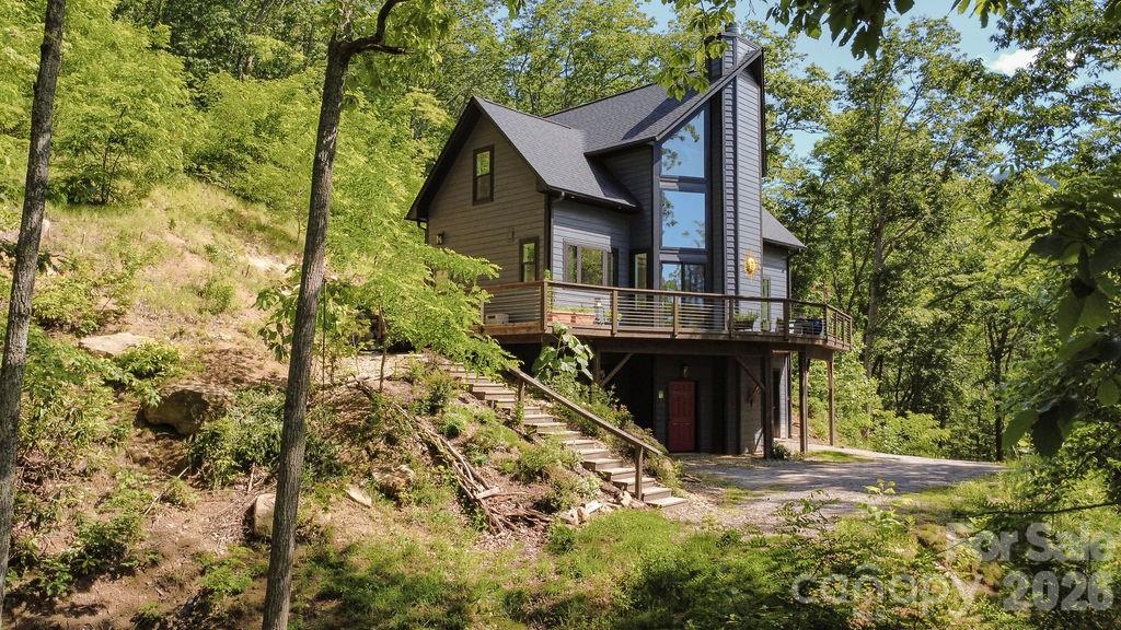 338 Fairview Forest Drive — Fairview
