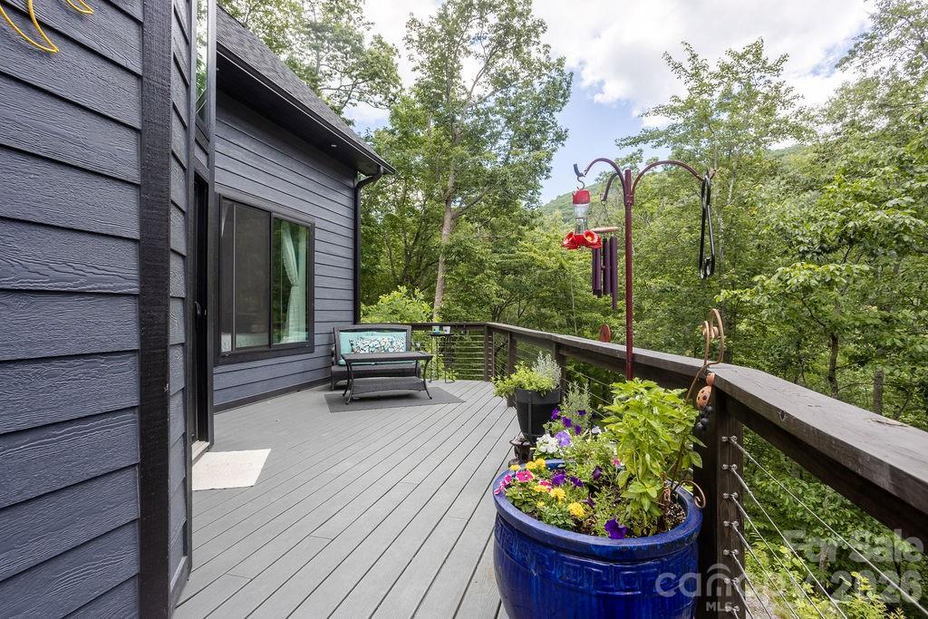 338 Fairview Forest Drive — Fairview