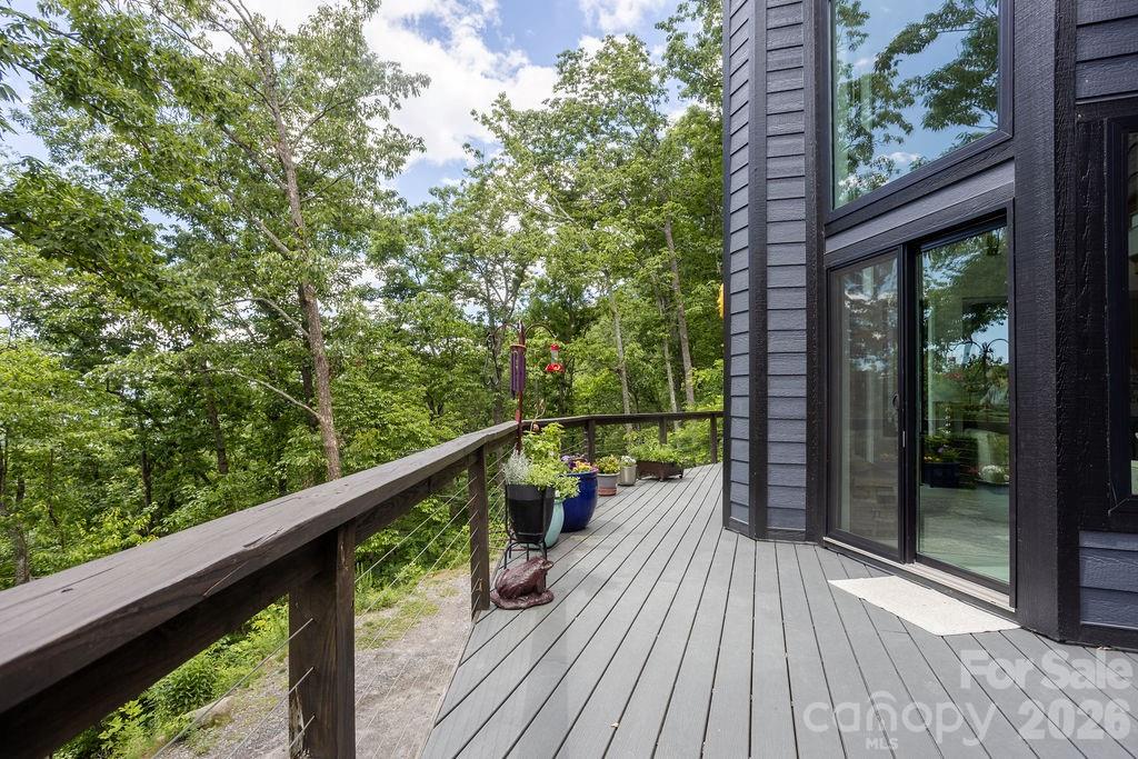 338 Fairview Forest Drive — Fairview