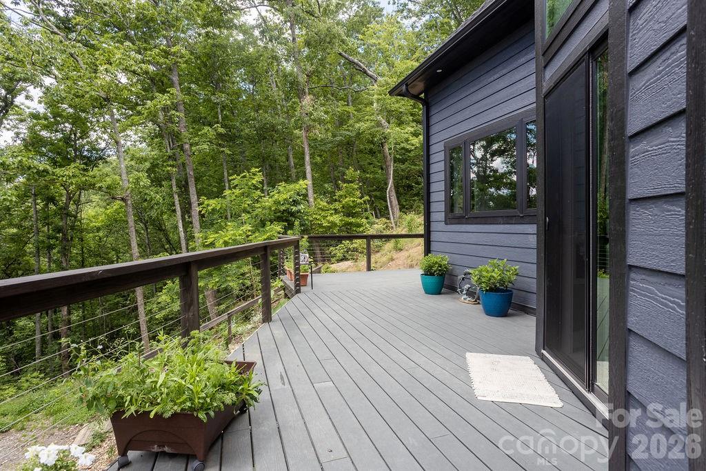 338 Fairview Forest Drive — Fairview