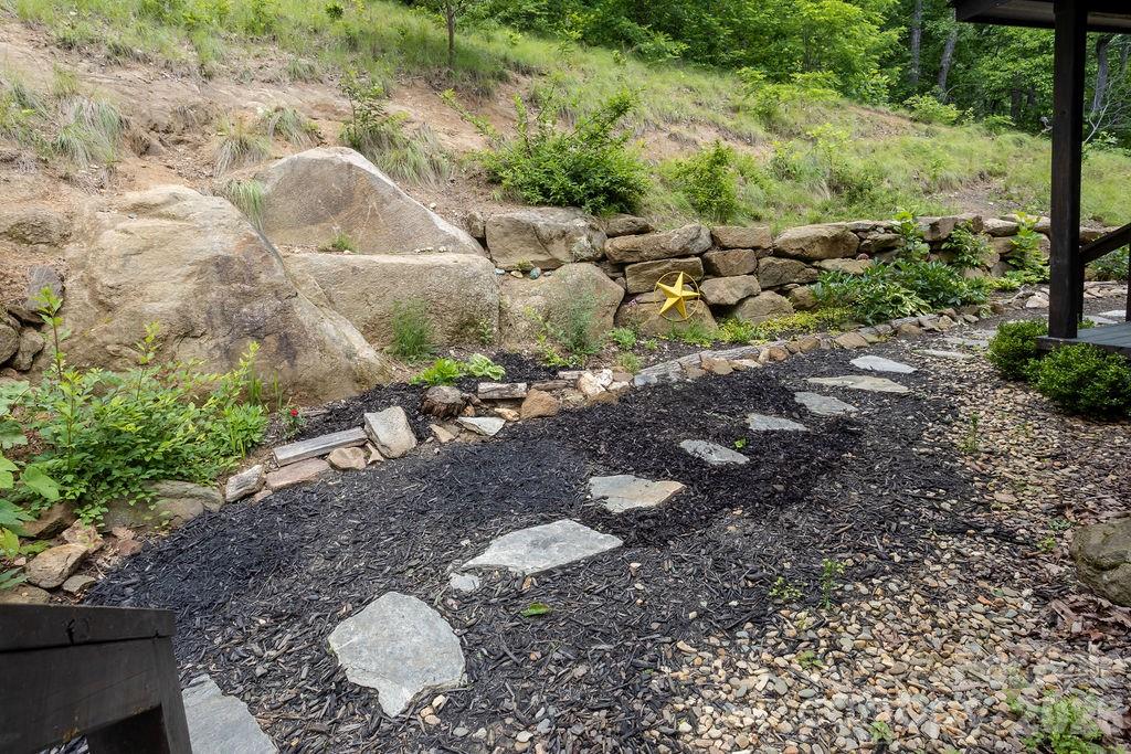 338 Fairview Forest Drive — Fairview