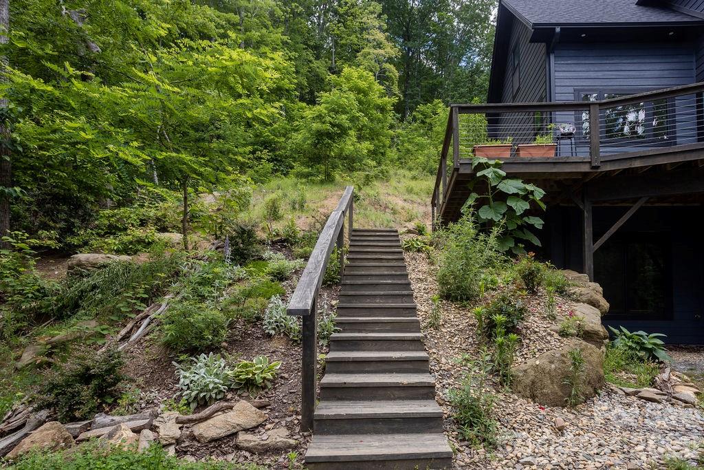 338 Fairview Forest Drive — Fairview