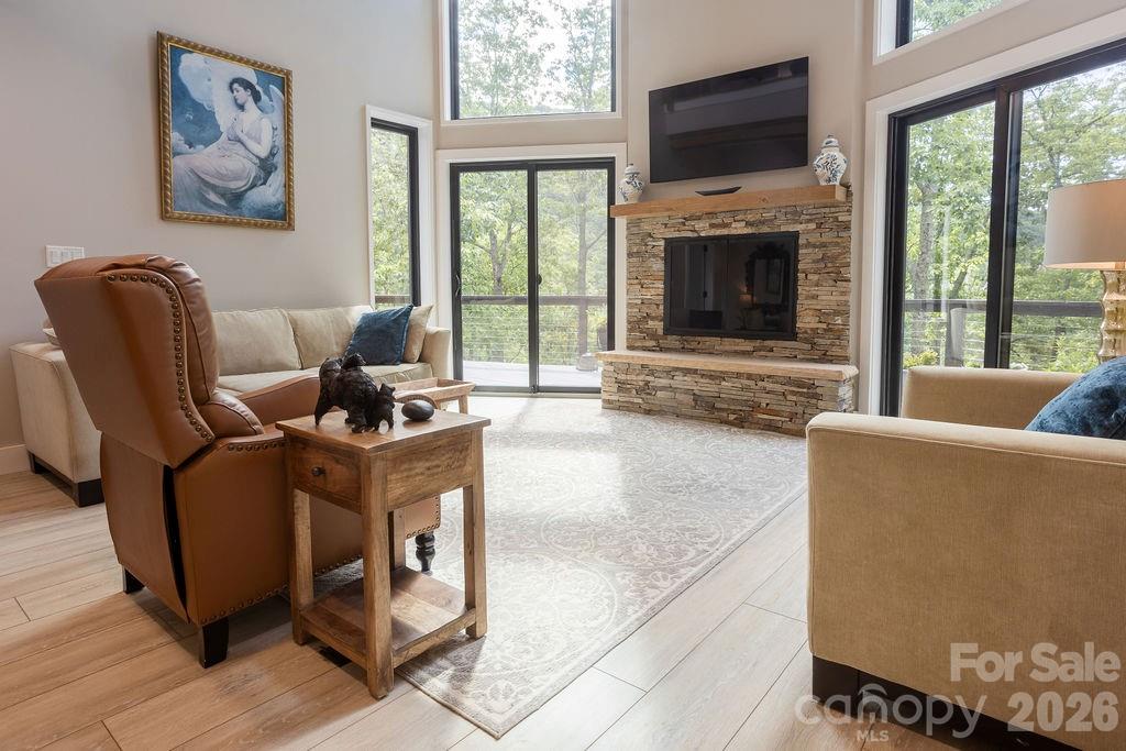 338 Fairview Forest Drive — Fairview