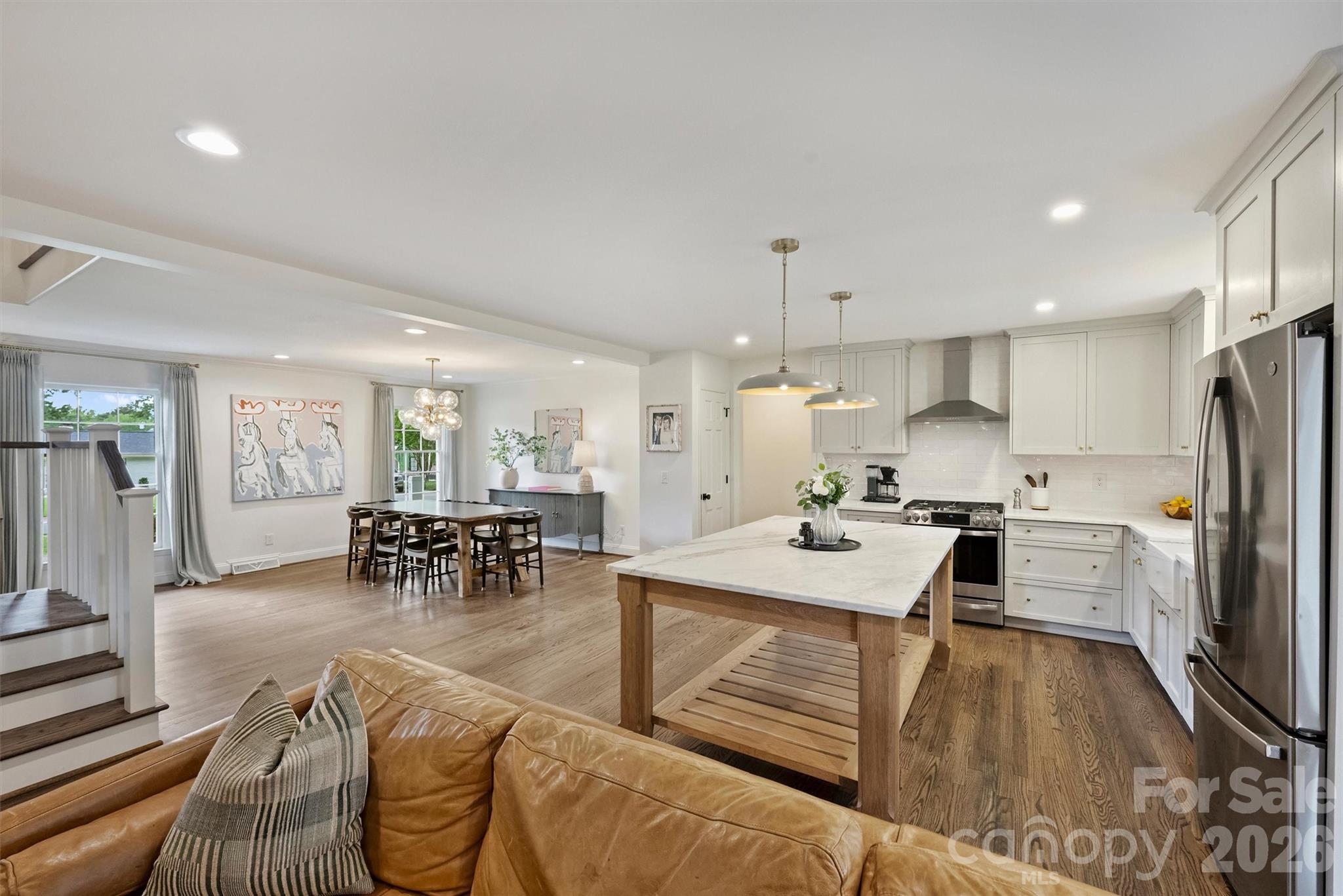 601 Lansdowne Road — Charlotte