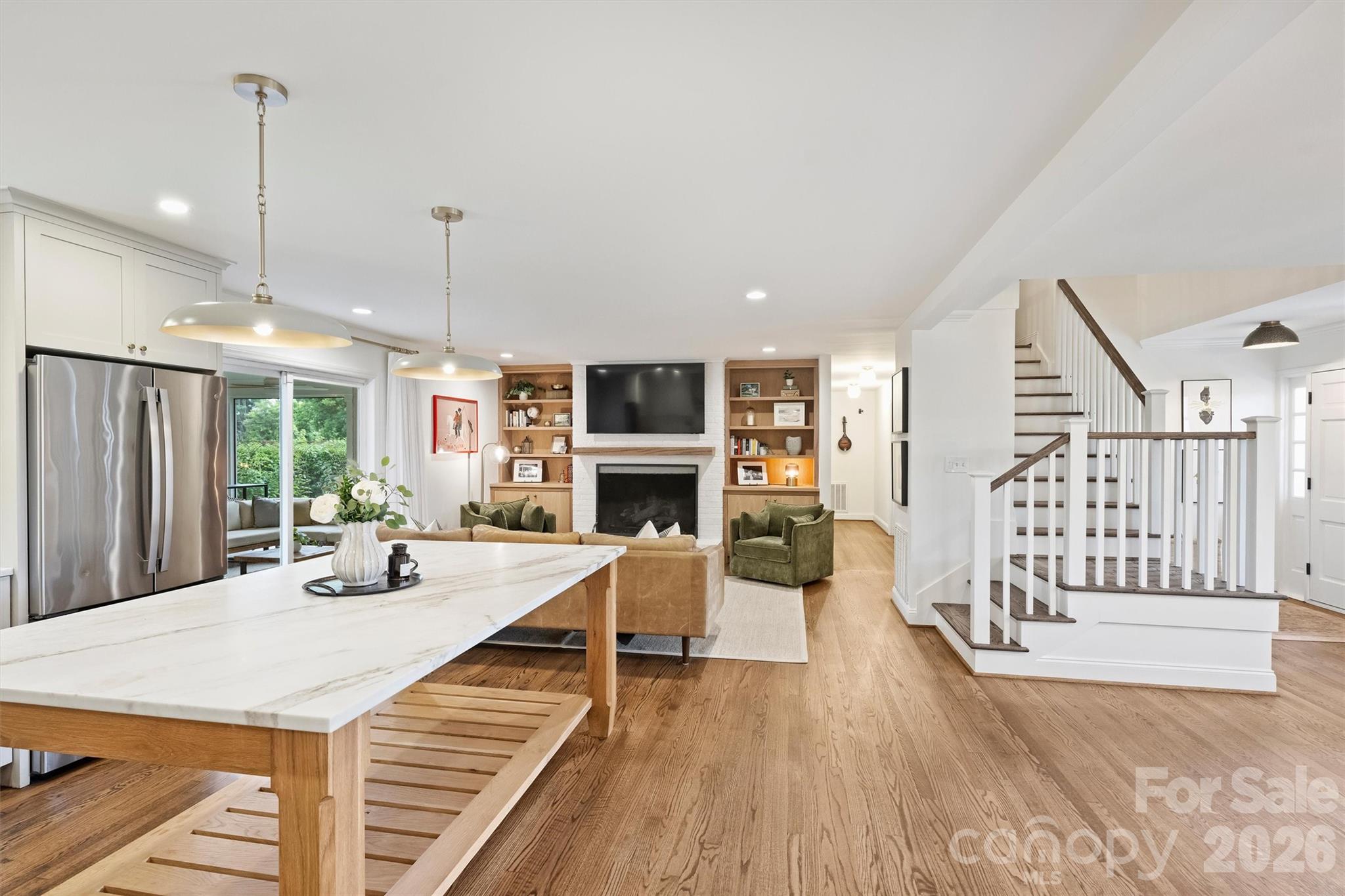 601 Lansdowne Road — Charlotte