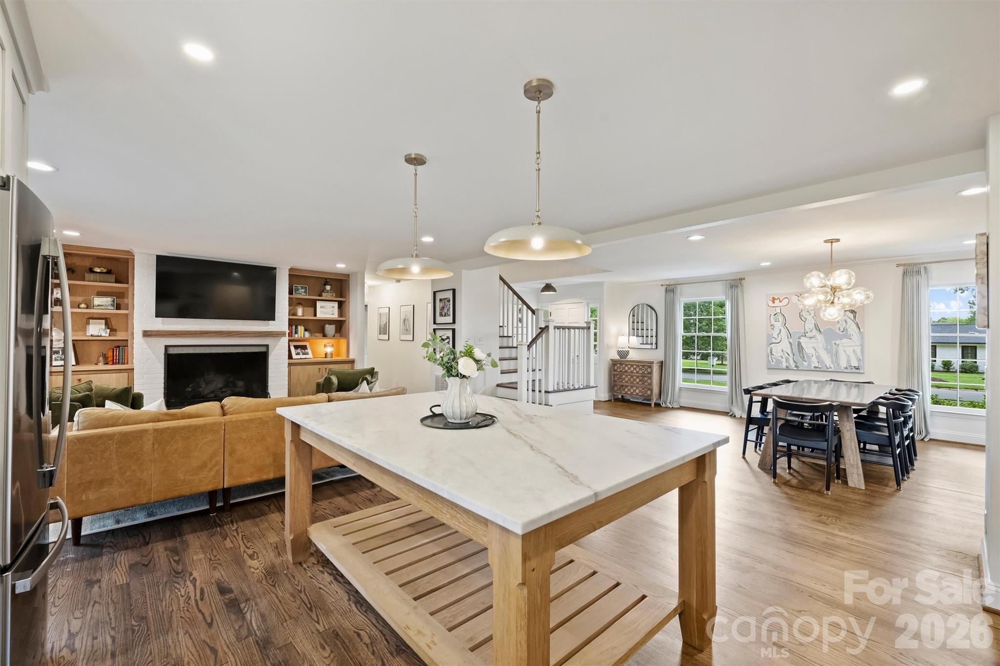 601 Lansdowne Road — Charlotte