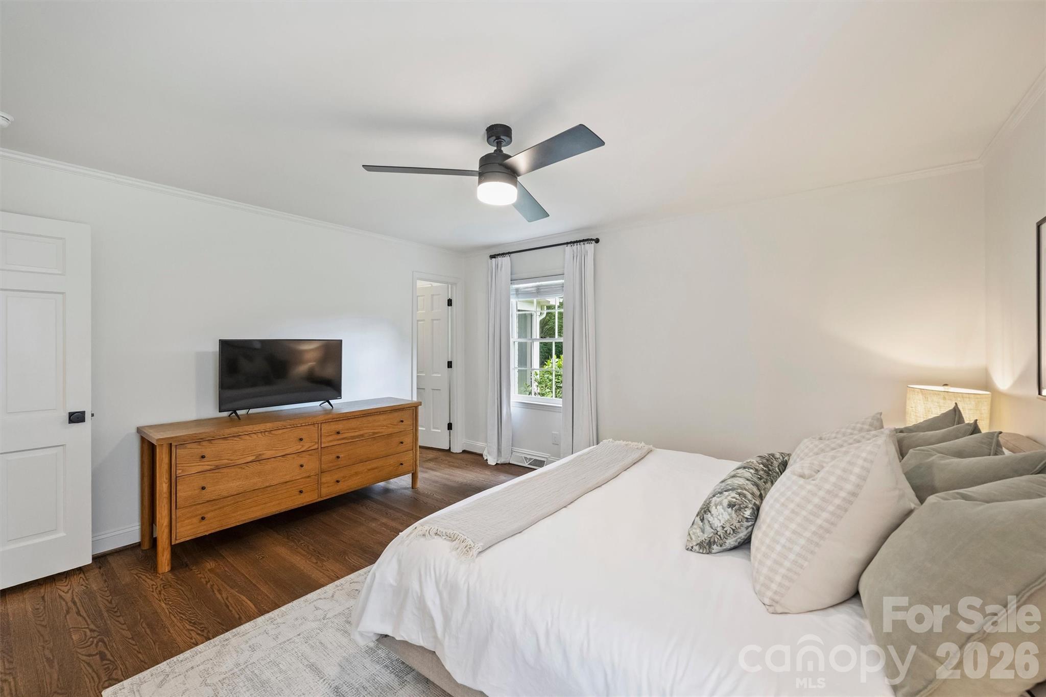 601 Lansdowne Road — Charlotte