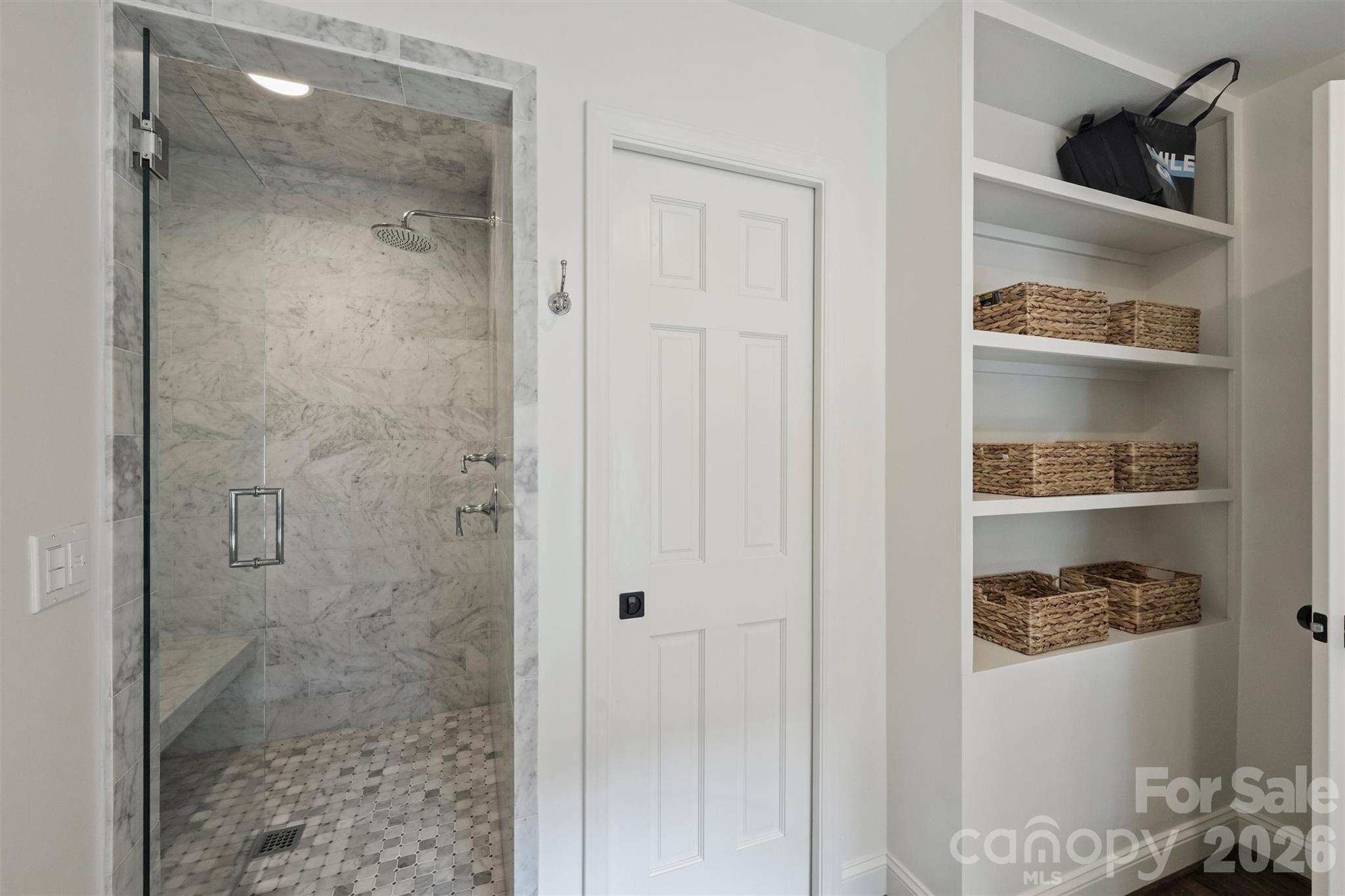 601 Lansdowne Road — Charlotte