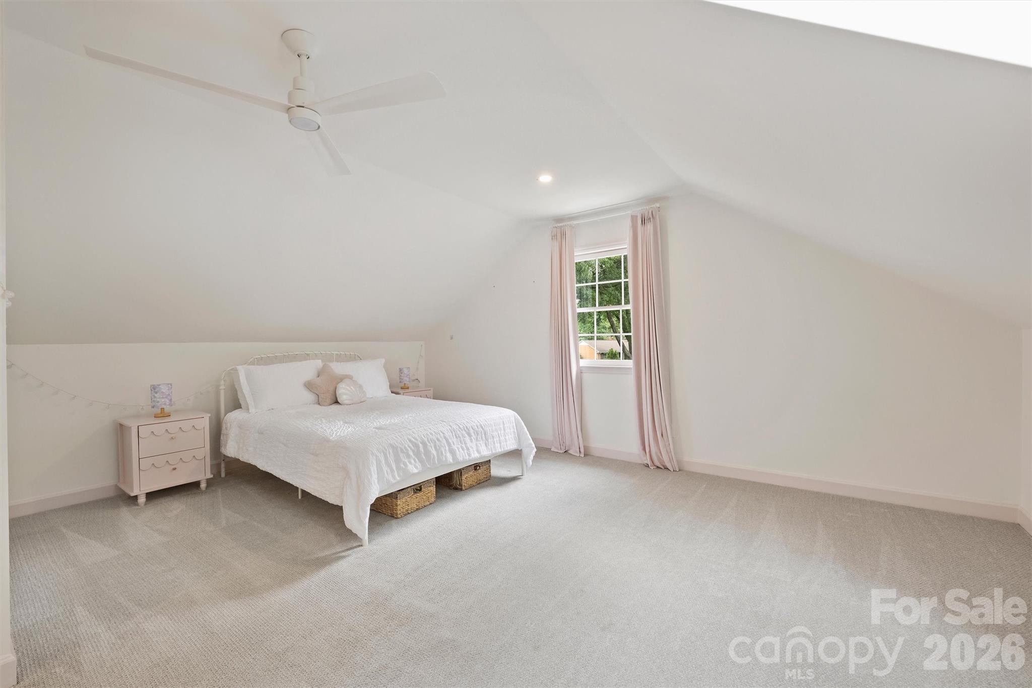 601 Lansdowne Road — Charlotte