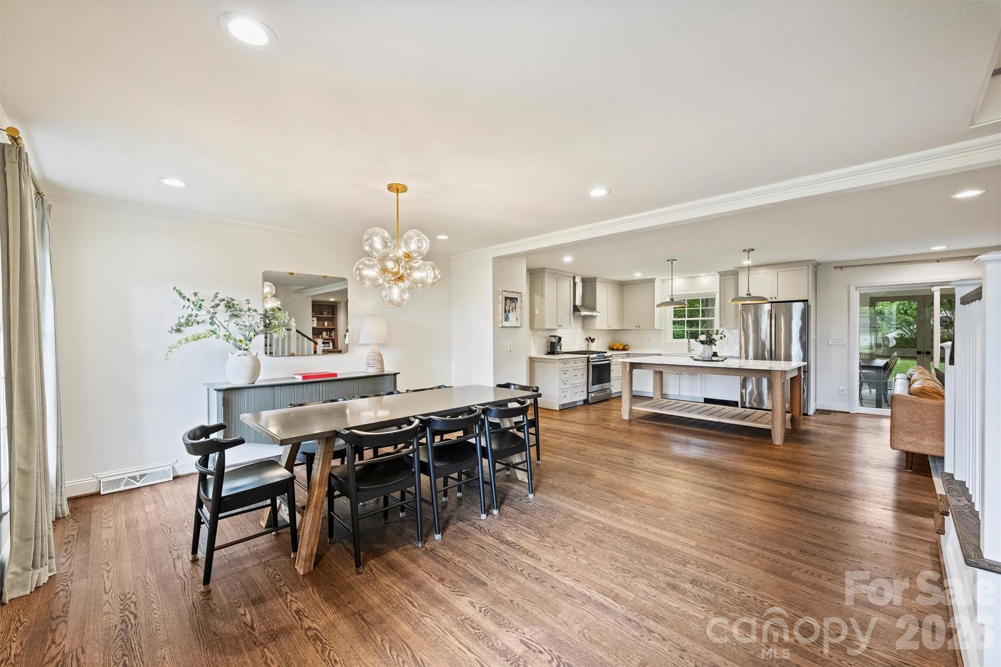 601 Lansdowne Road — Charlotte