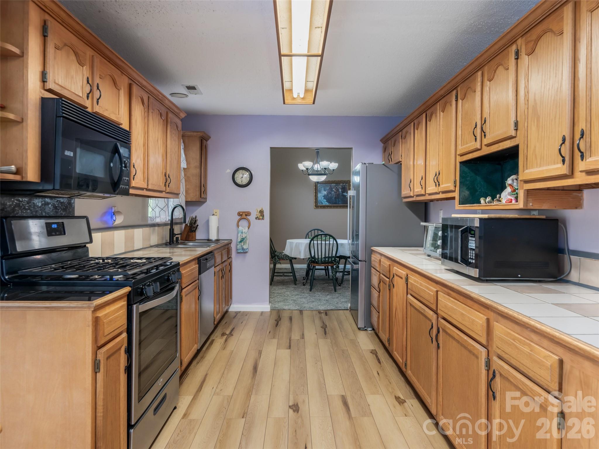 9 Coquina Lane — Leicester