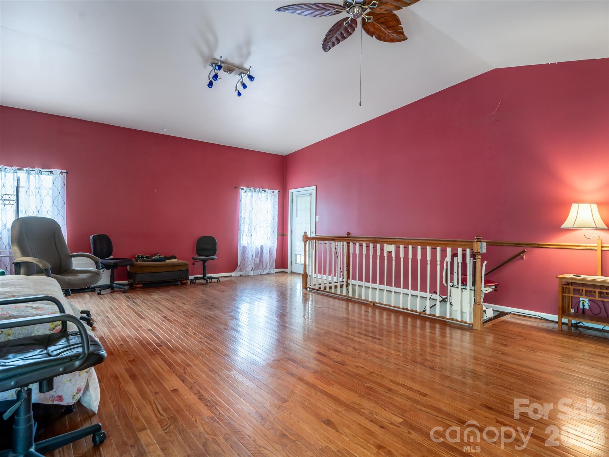 9 Coquina Lane — Leicester