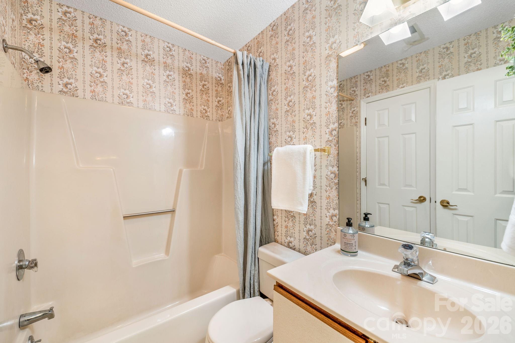 2604 Vineyard Boulevard — Asheville