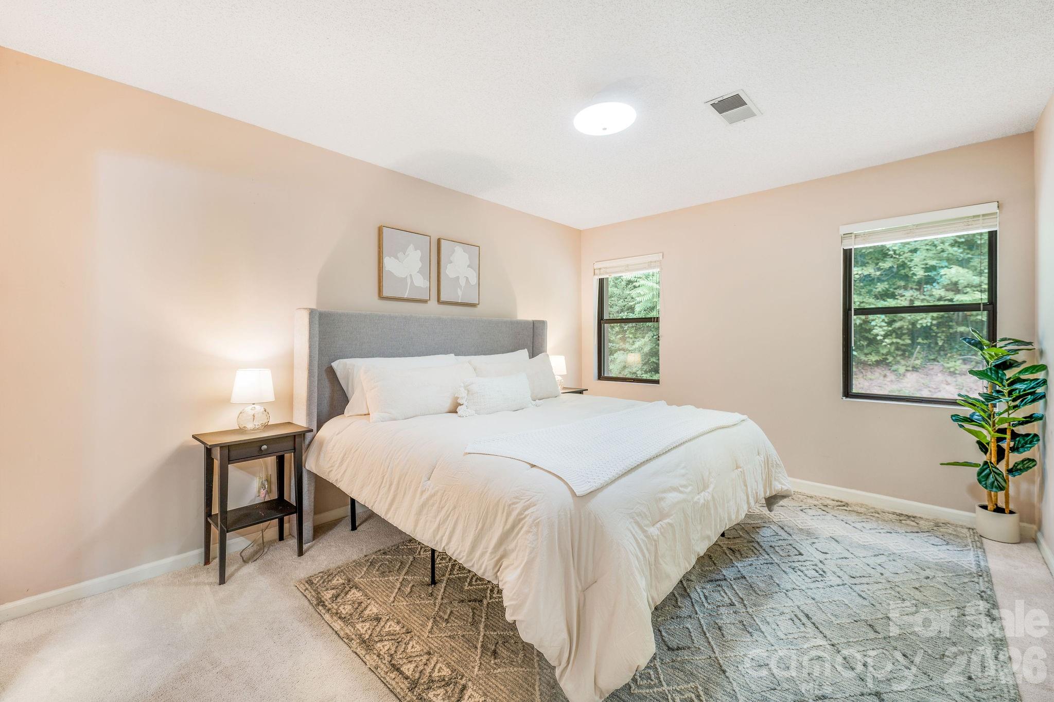 2604 Vineyard Boulevard — Asheville