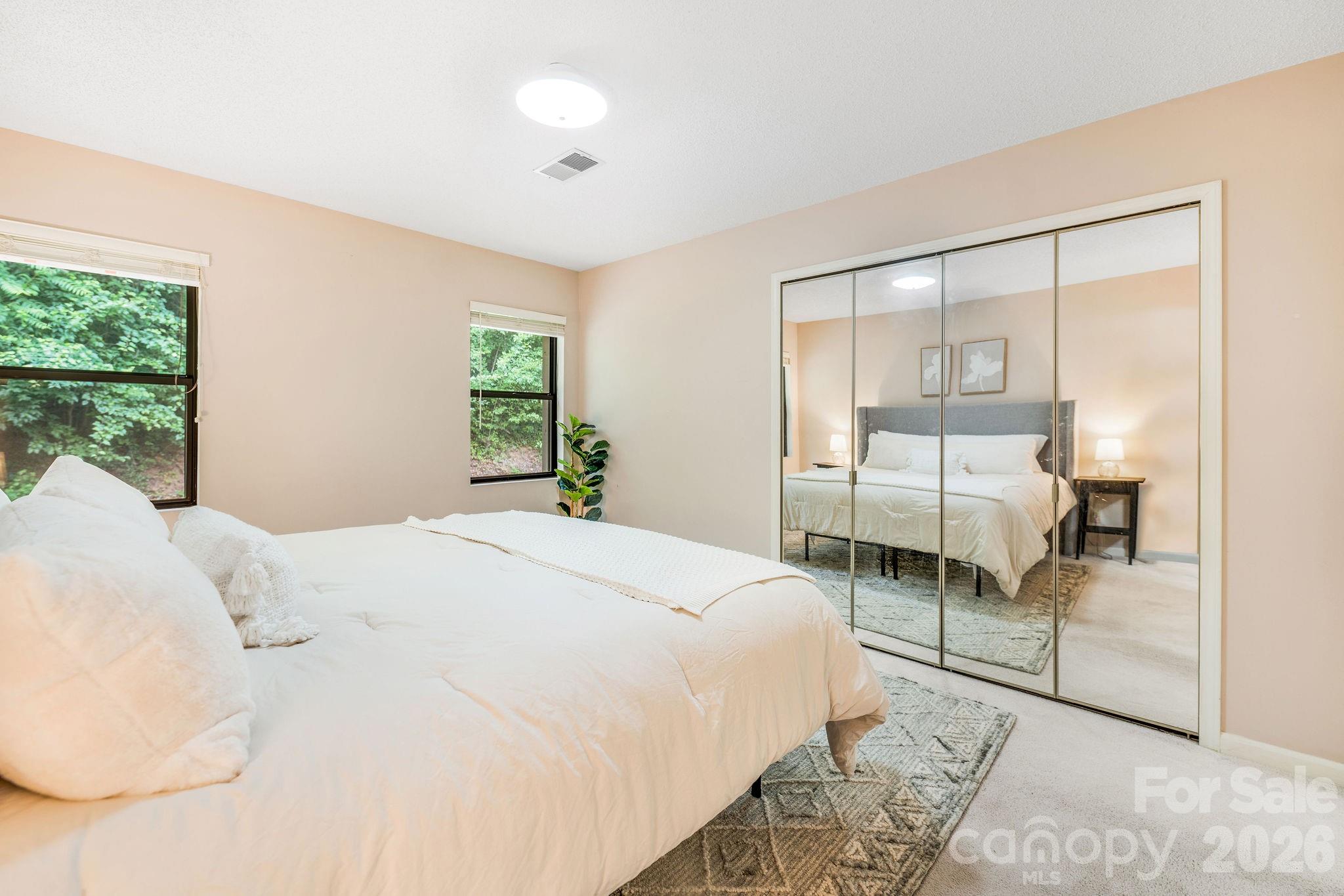 2604 Vineyard Boulevard — Asheville