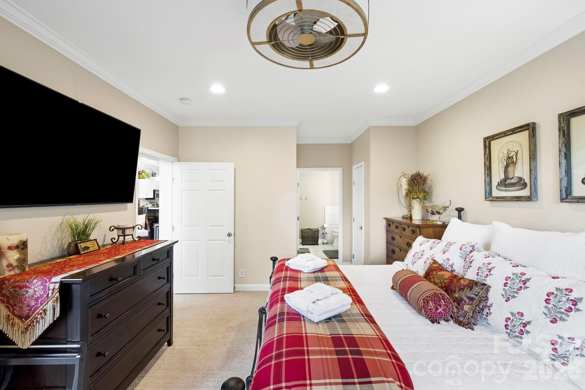 30 Lower Tanglewood Road E #2 — Lake Toxaway