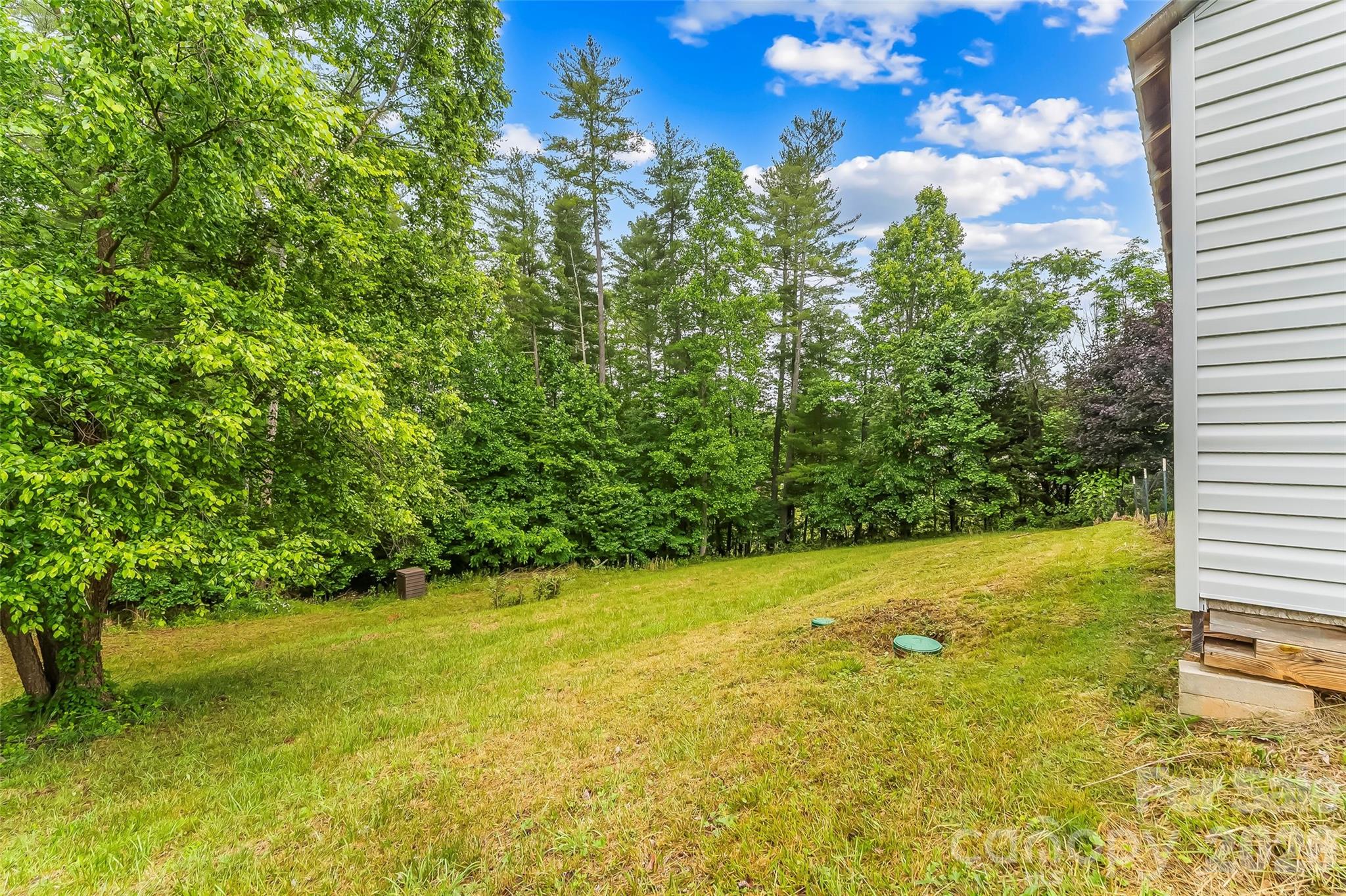 2610 Bear Creek Road — Marshall