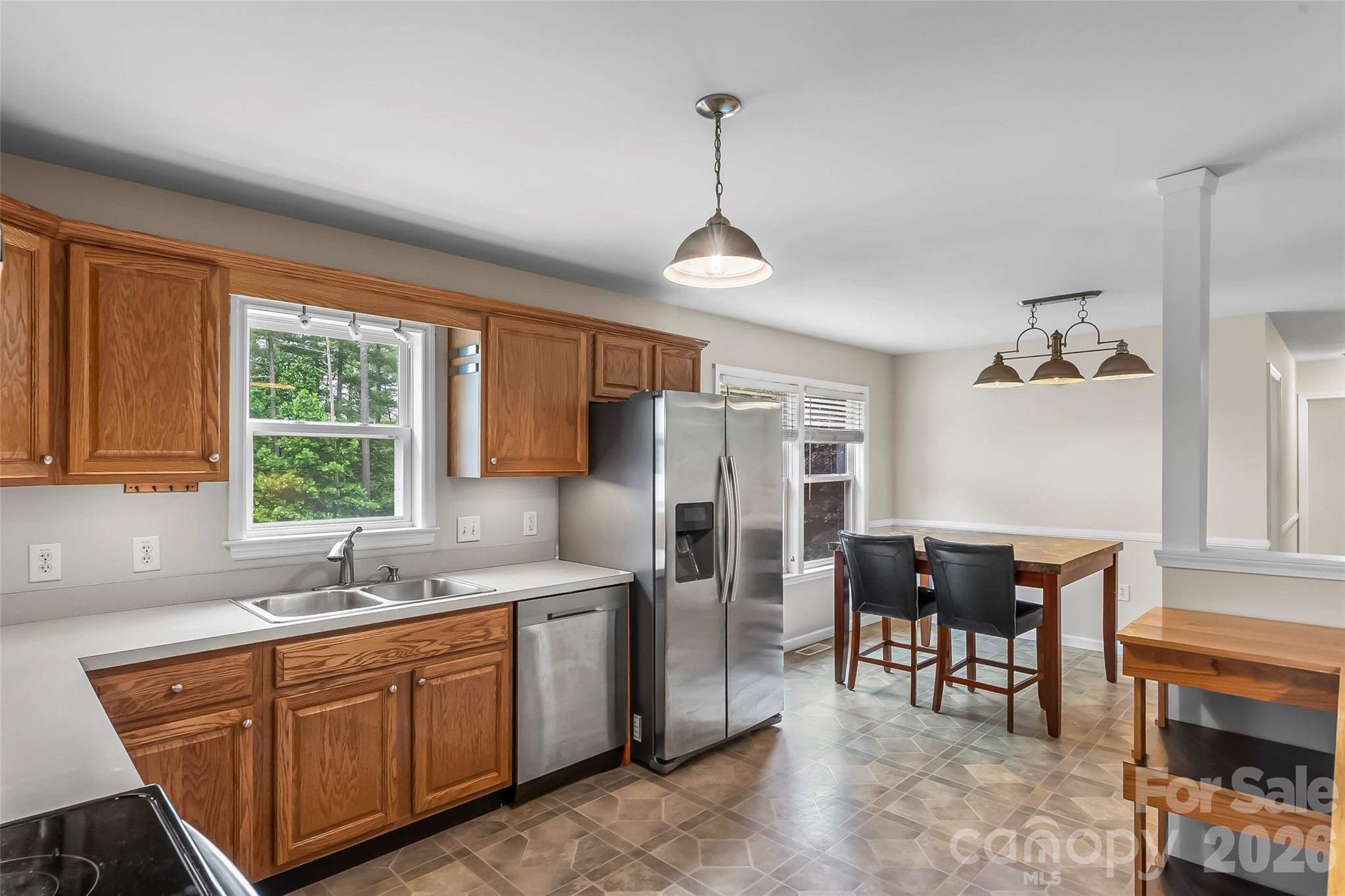 2610 Bear Creek Road — Marshall