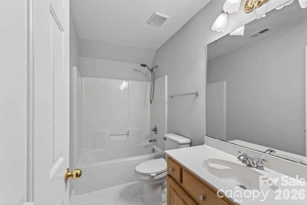 11005 Chilcomb Court — Charlotte