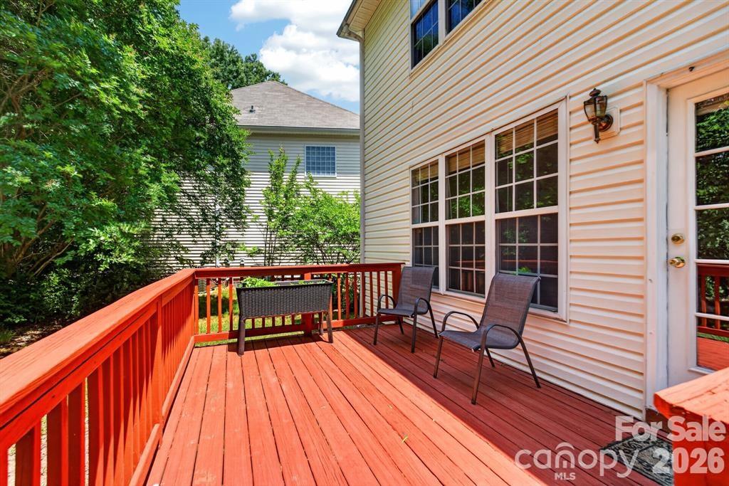 11005 Chilcomb Court — Charlotte