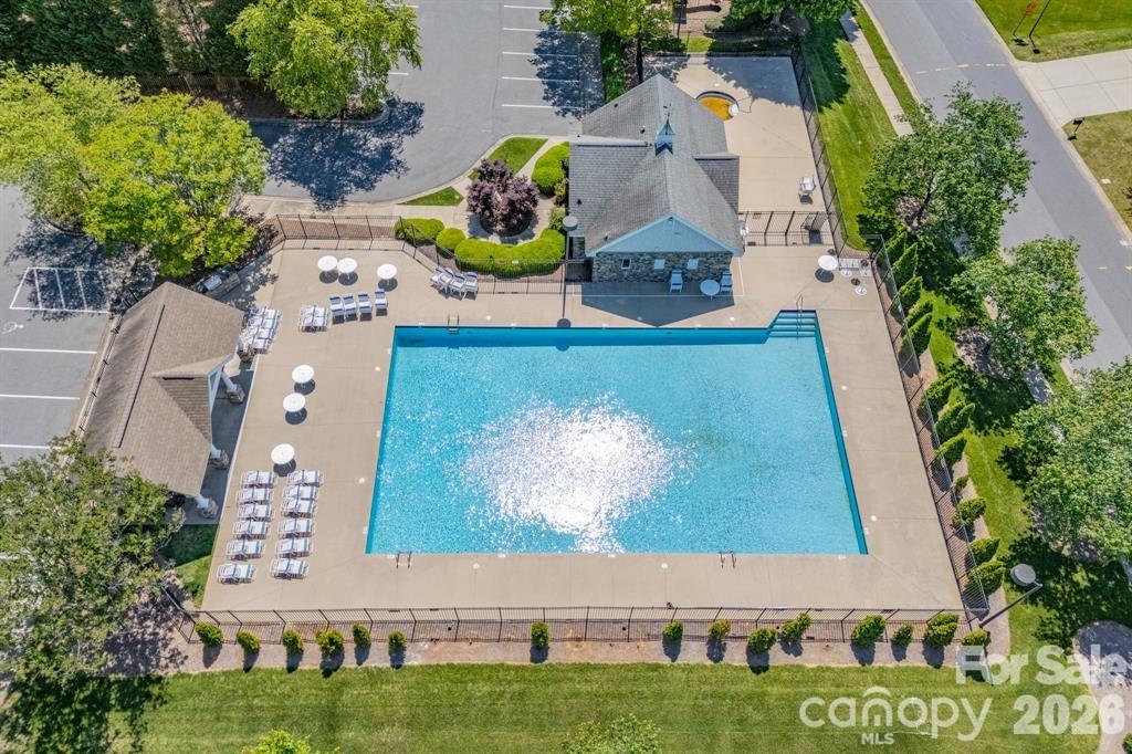 11005 Chilcomb Court — Charlotte