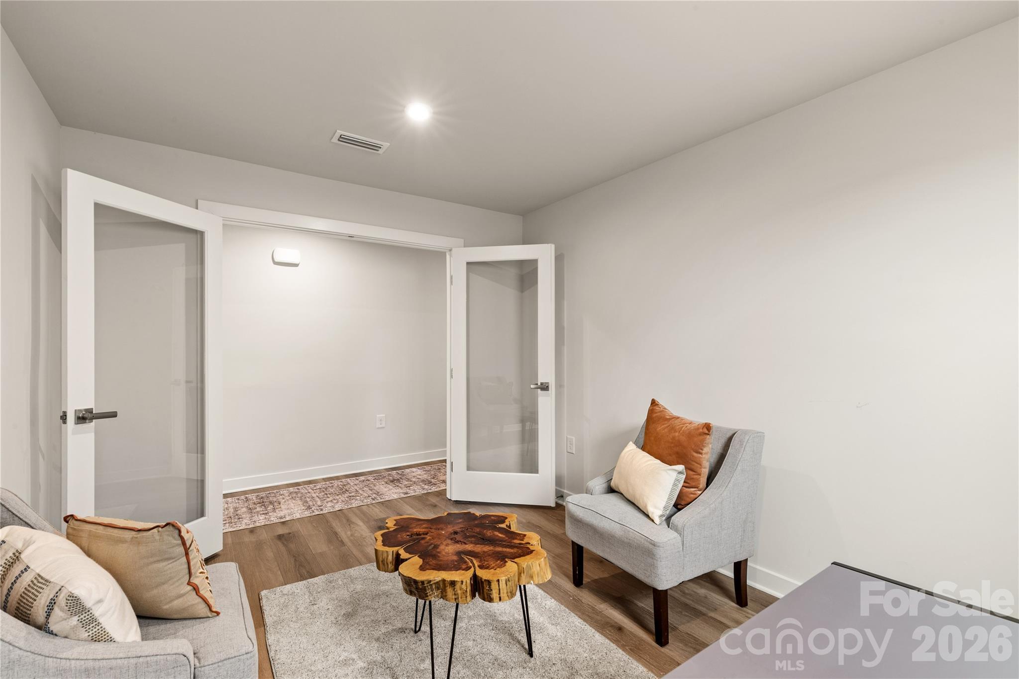 536 Nesbe Street — Lancaster