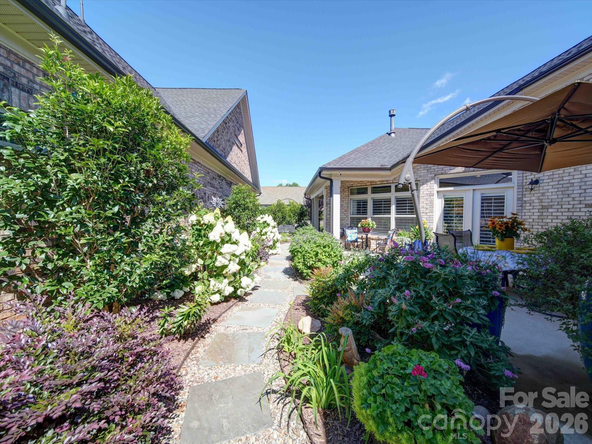 5218 Courtyard Lane — Belmont