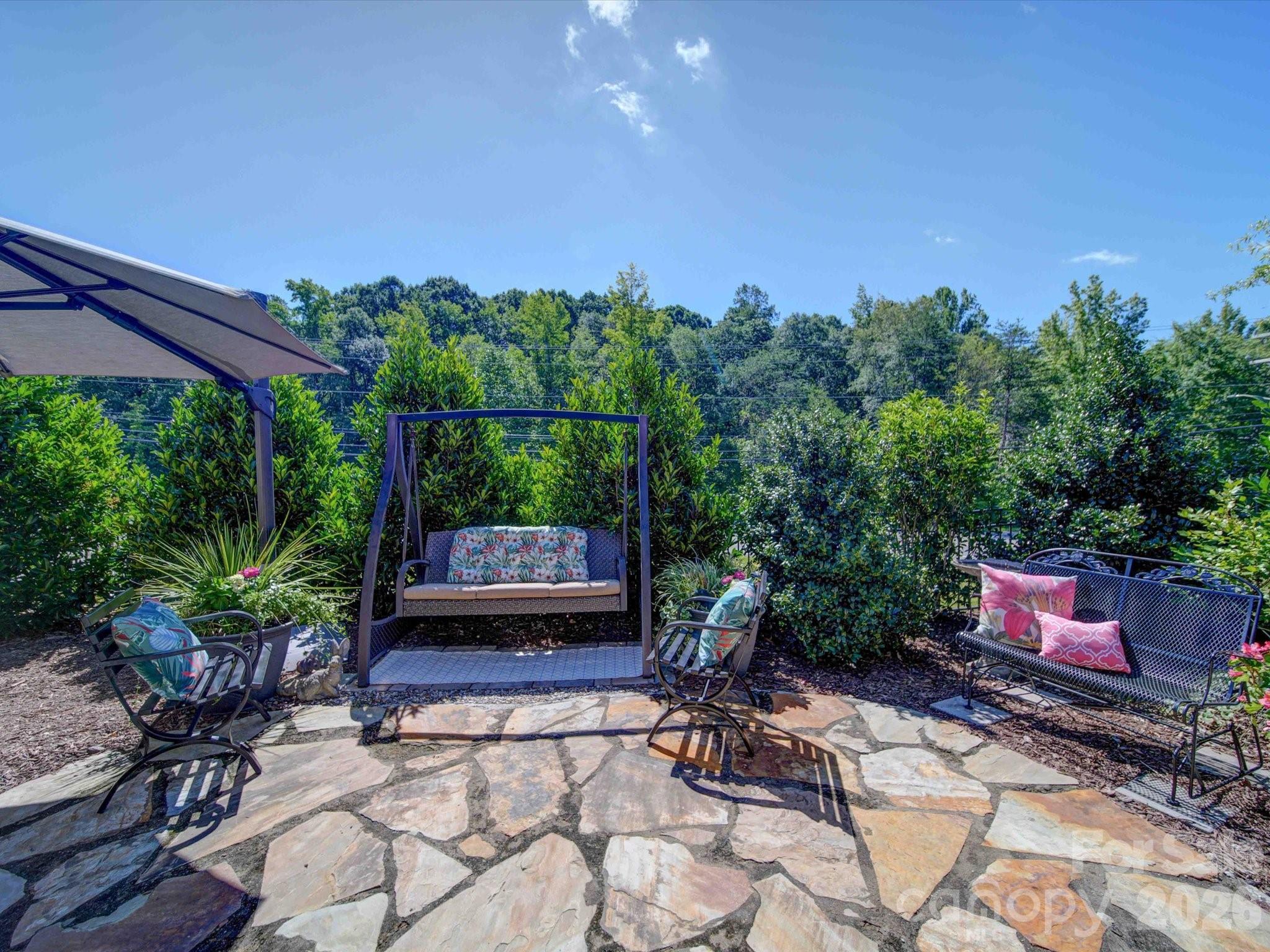 5218 Courtyard Lane — Belmont