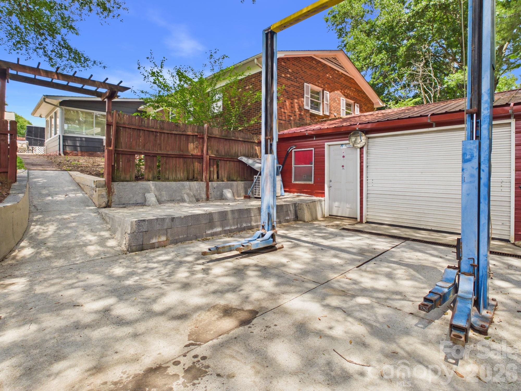 19 Pinecrest Court — Taylorsville