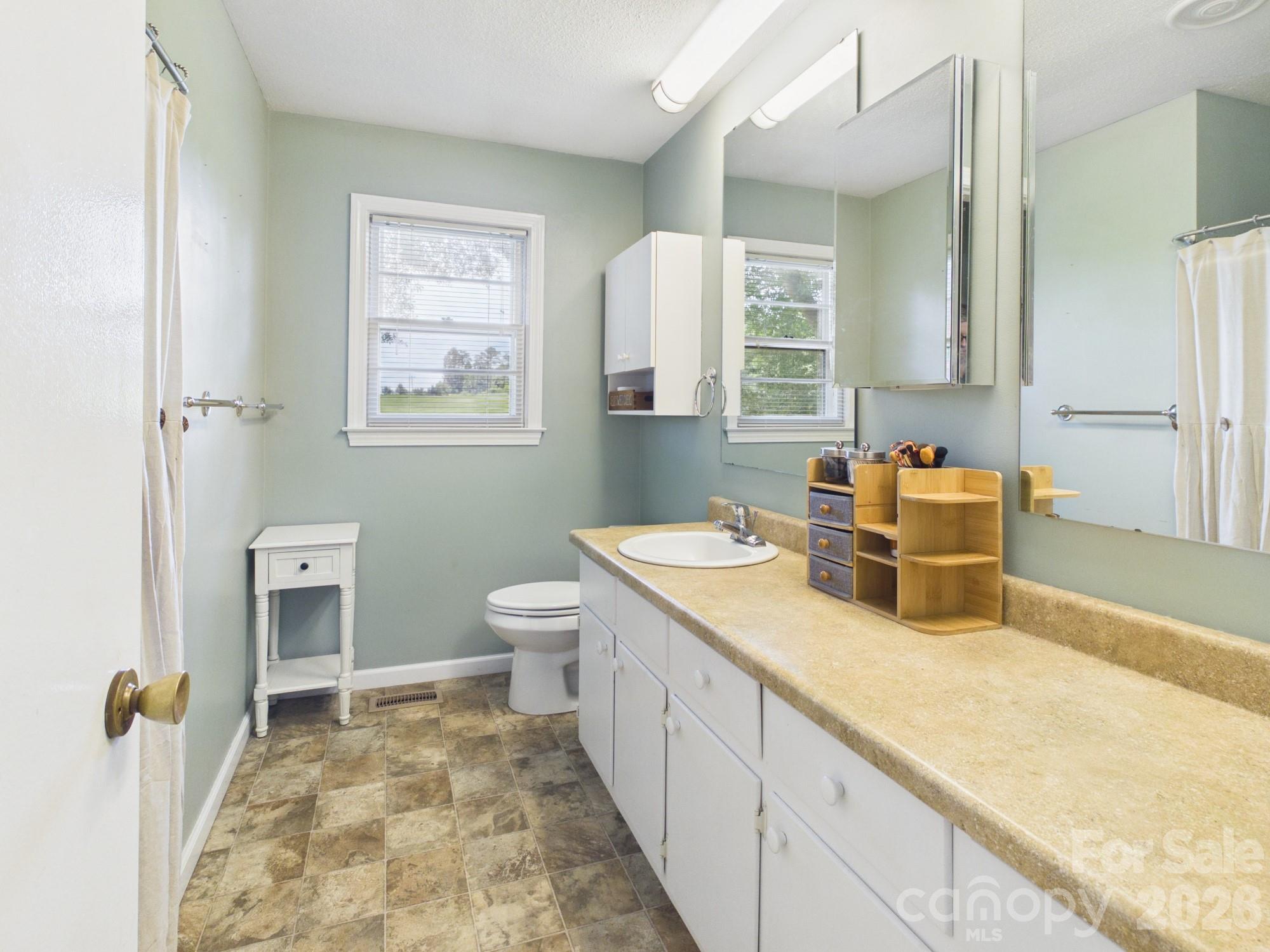 19 Pinecrest Court — Taylorsville