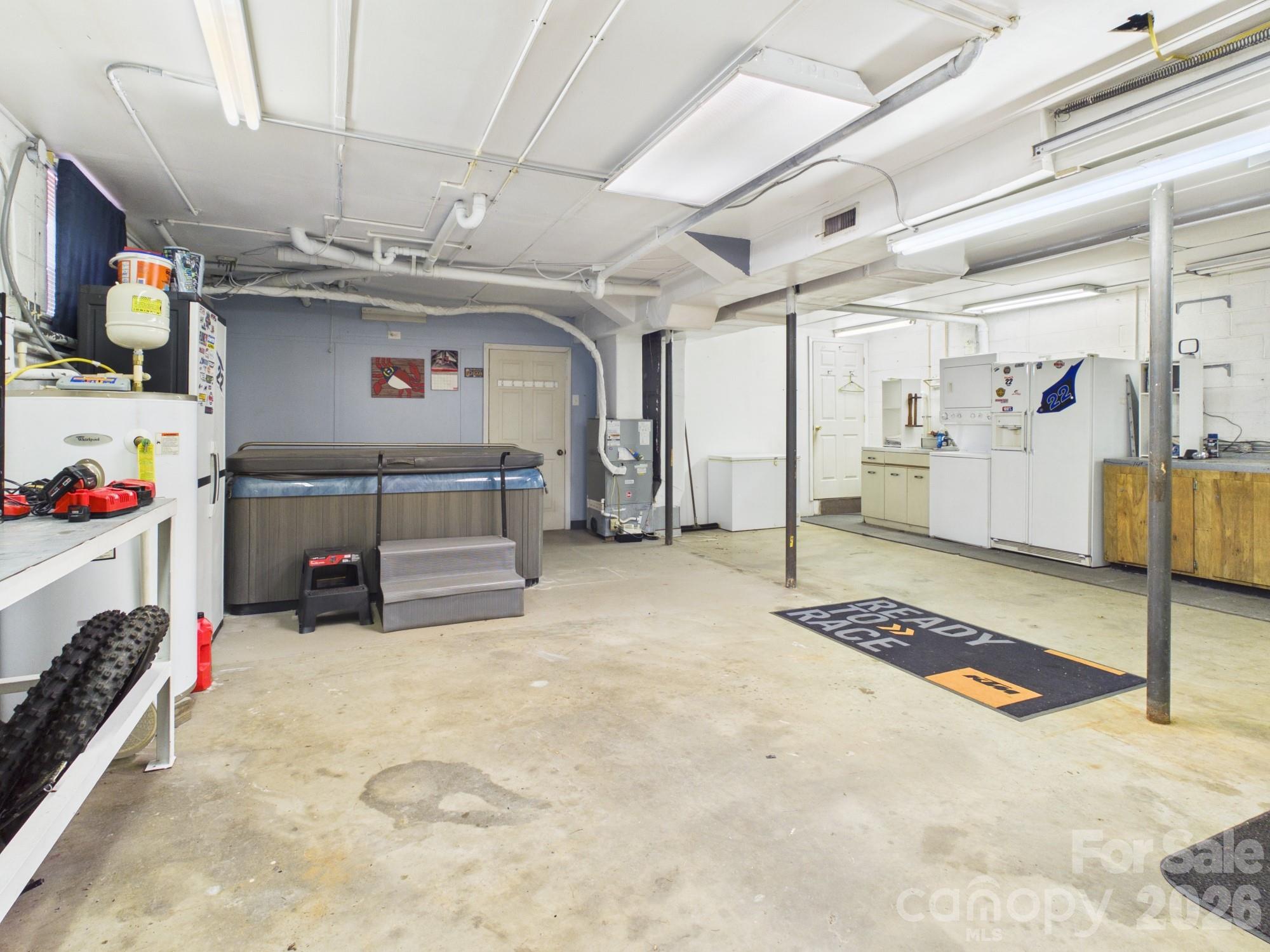 19 Pinecrest Court — Taylorsville