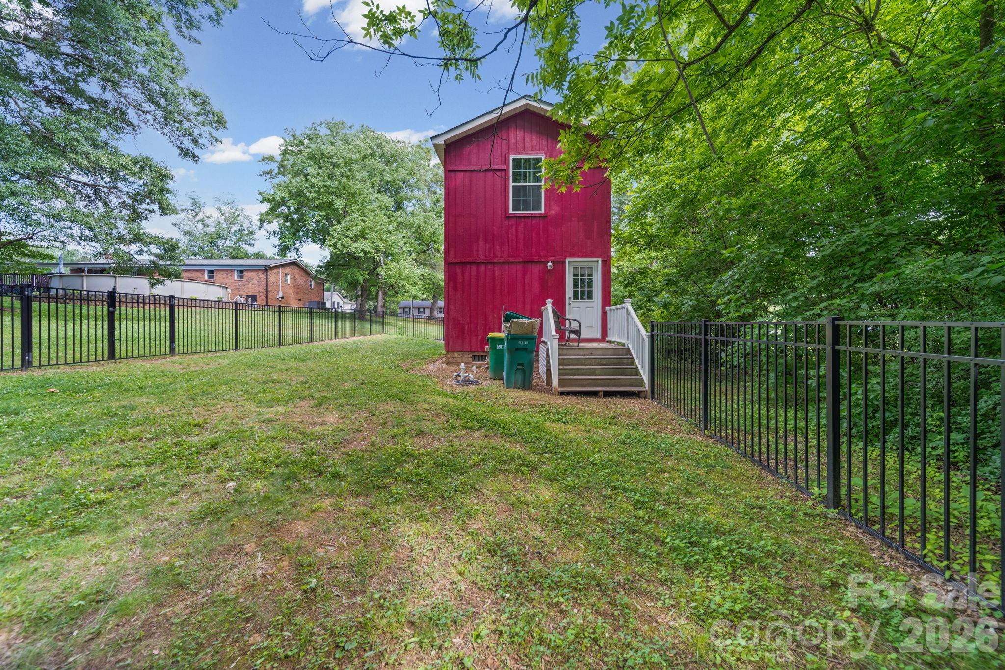 308 E 10th Street — Oakboro