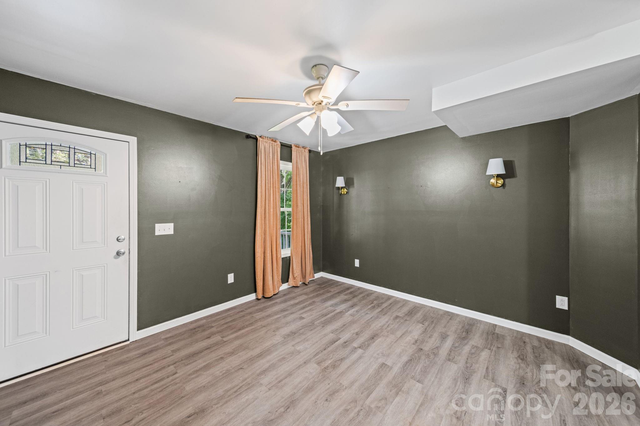 308 E 10th Street — Oakboro