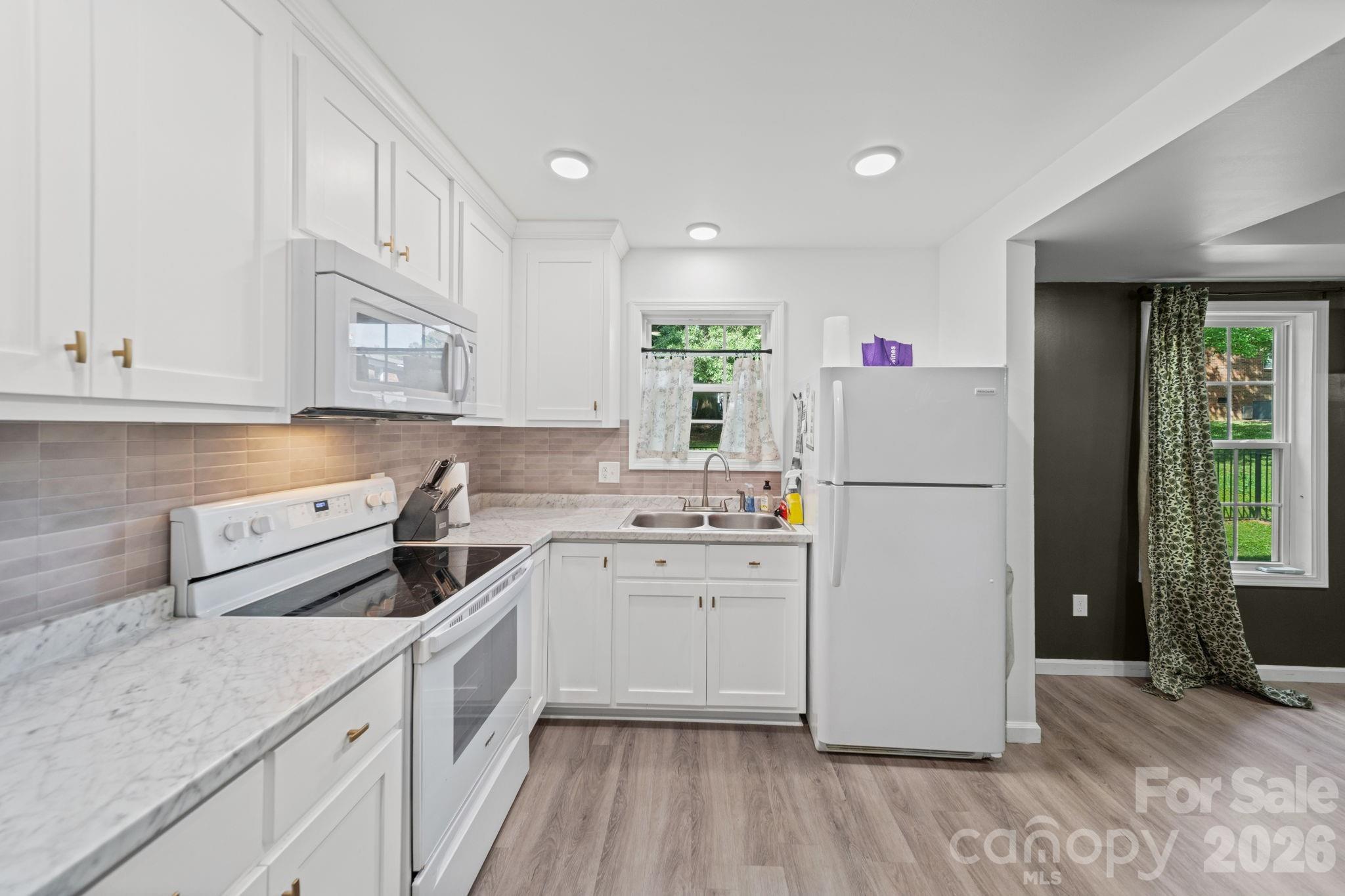 308 E 10th Street — Oakboro