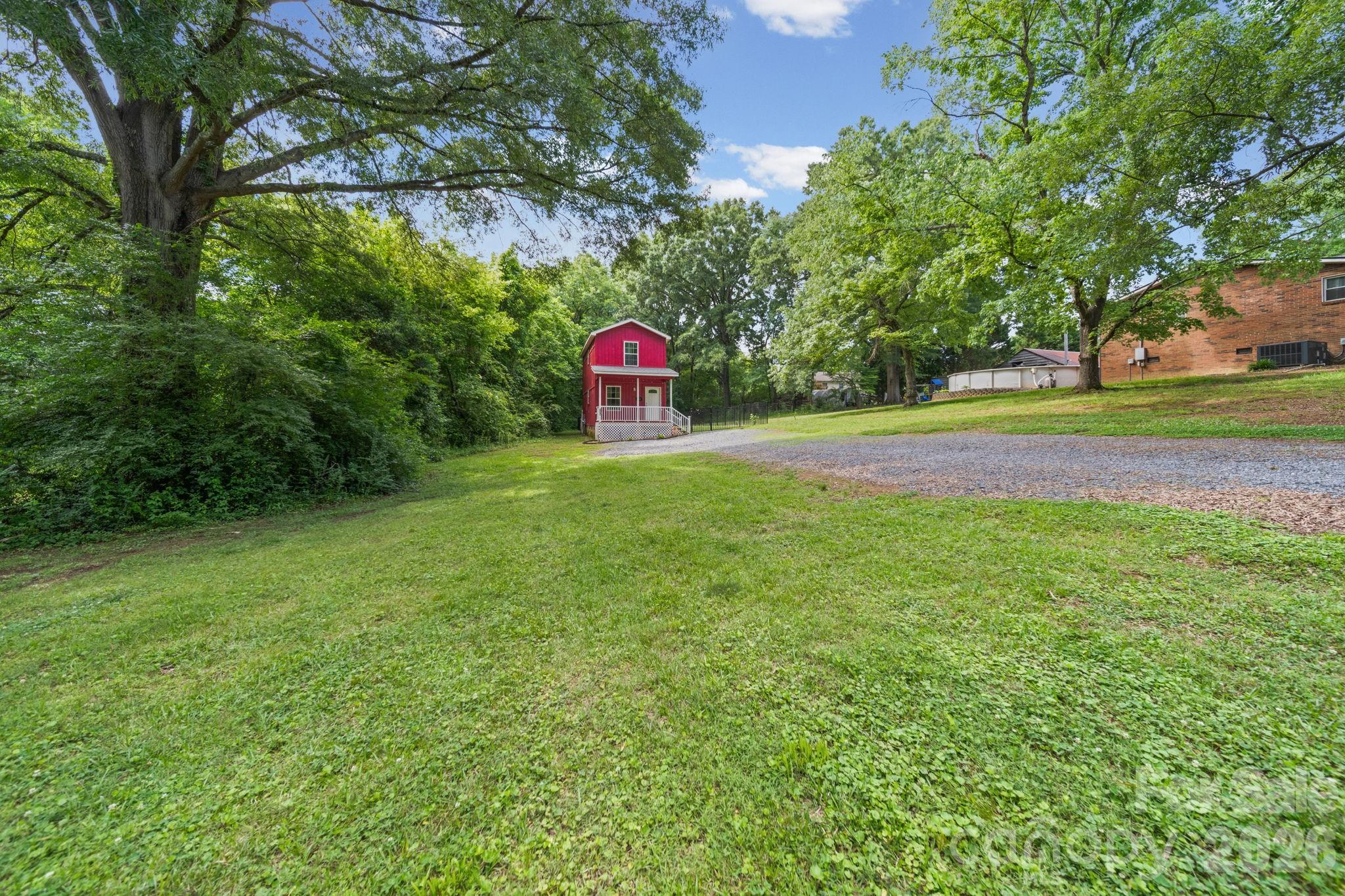 308 E 10th Street — Oakboro