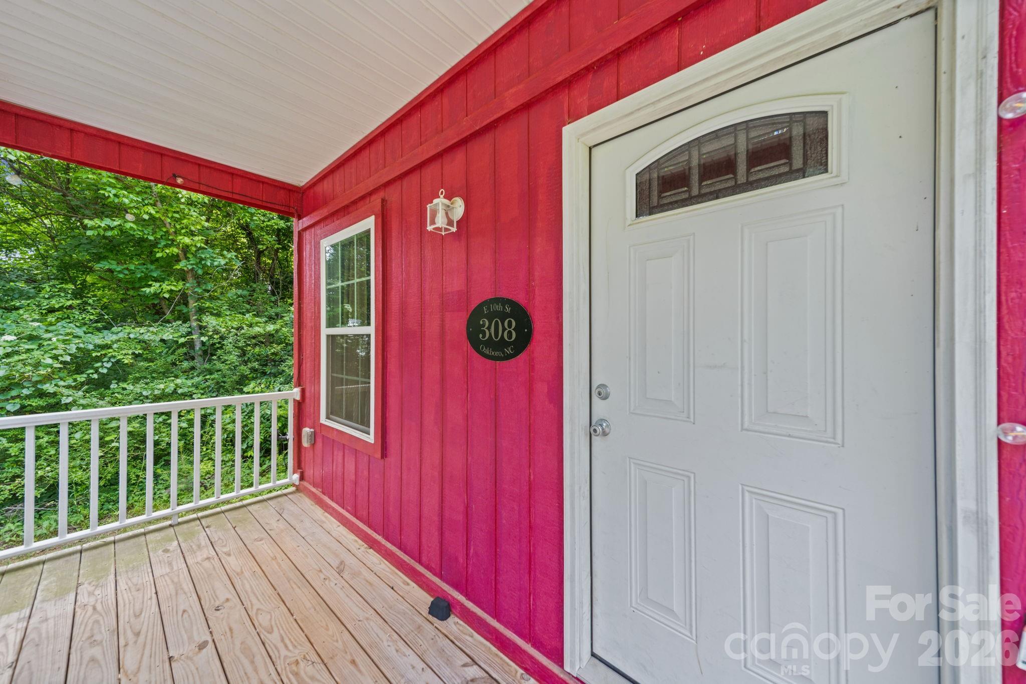 308 E 10th Street — Oakboro