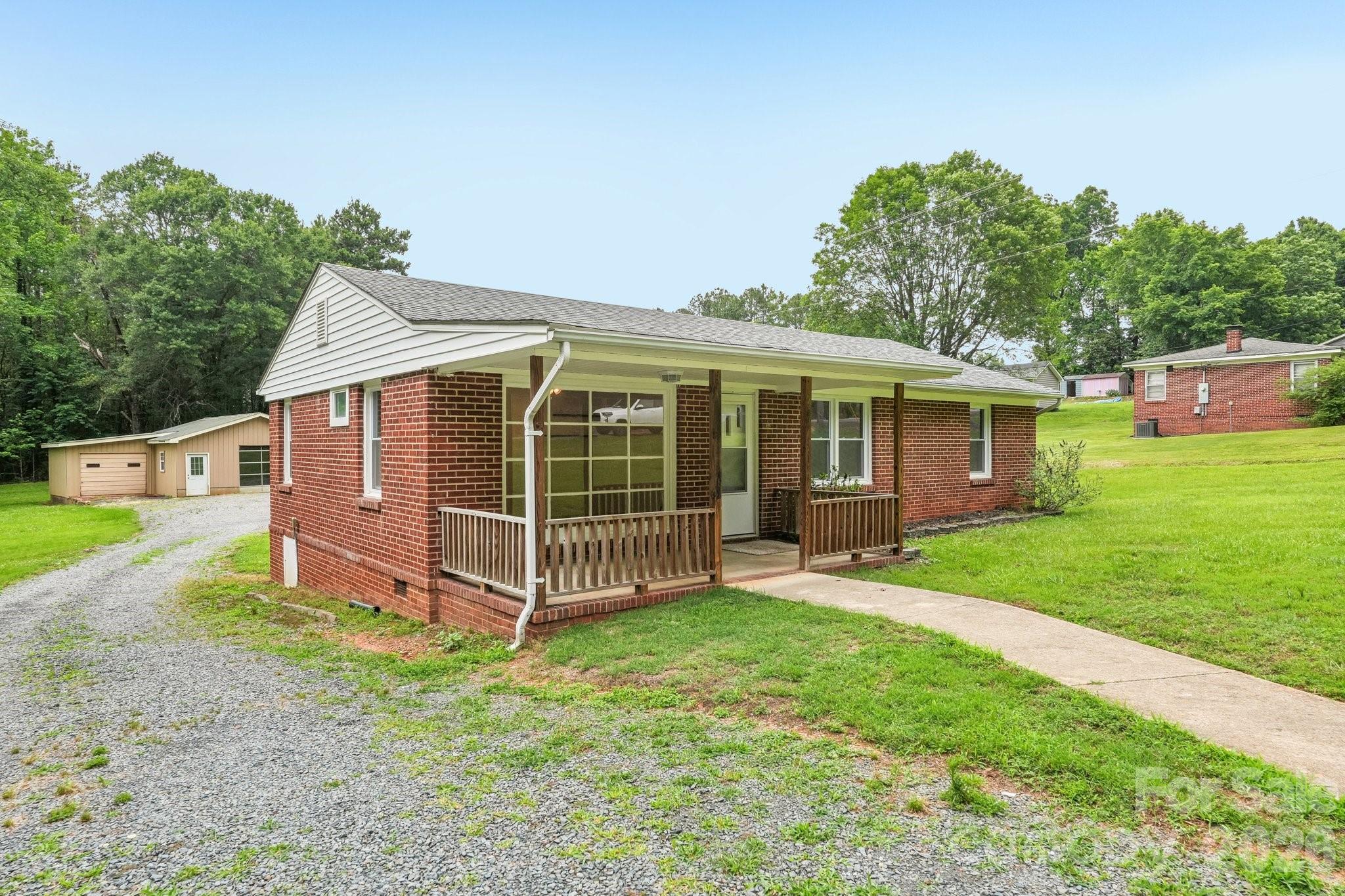 435 Parker Circle — Norwood