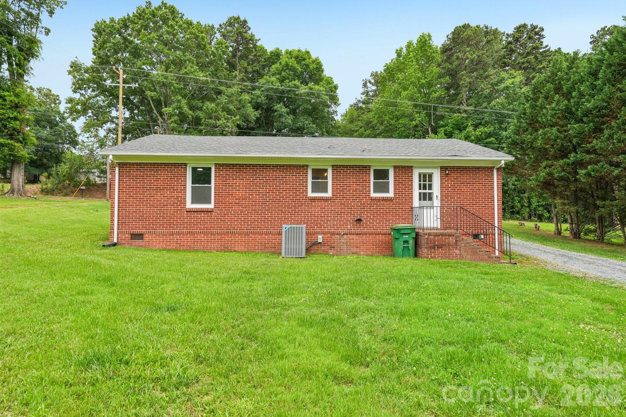 435 Parker Circle — Norwood