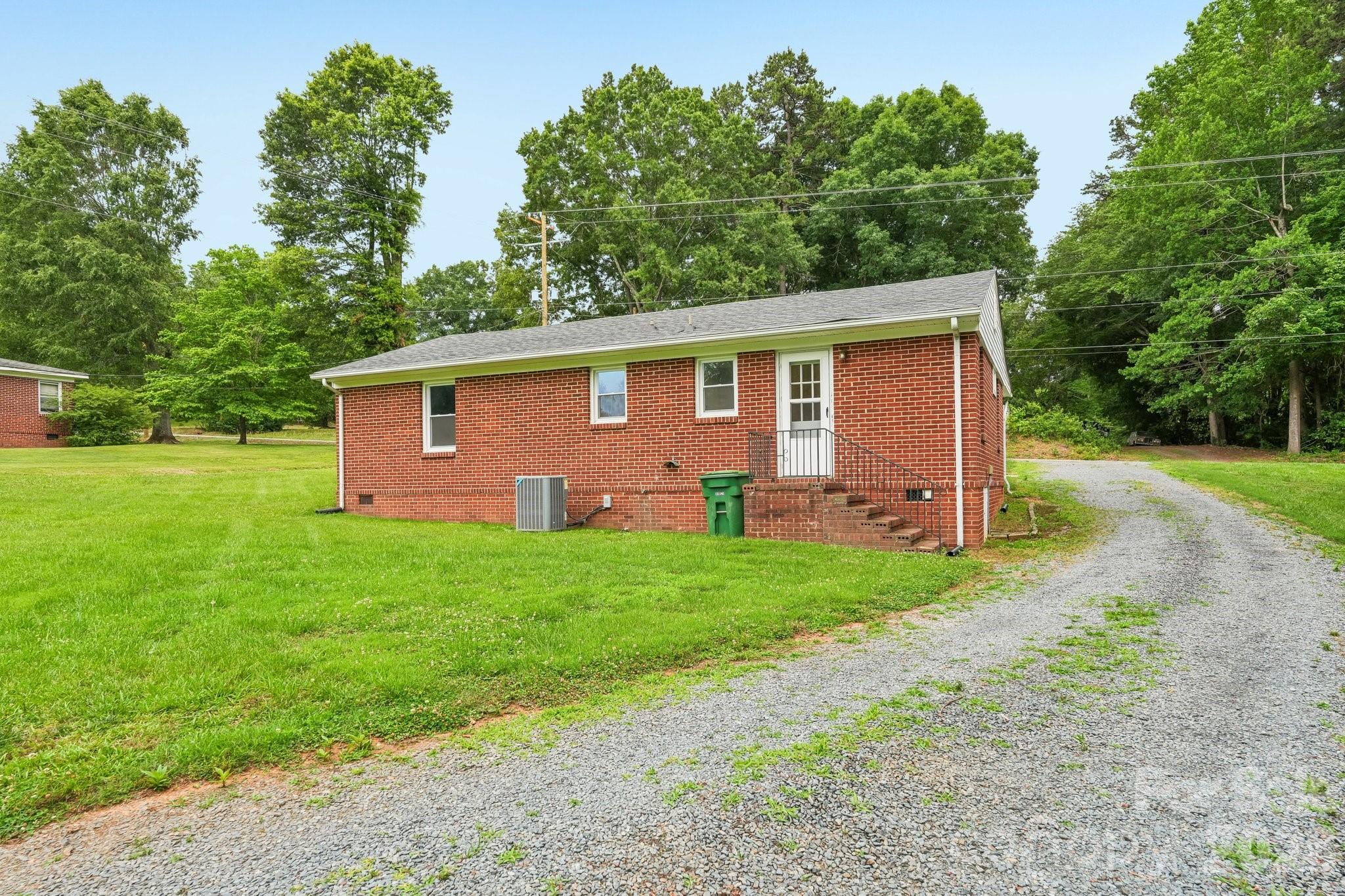 435 Parker Circle — Norwood