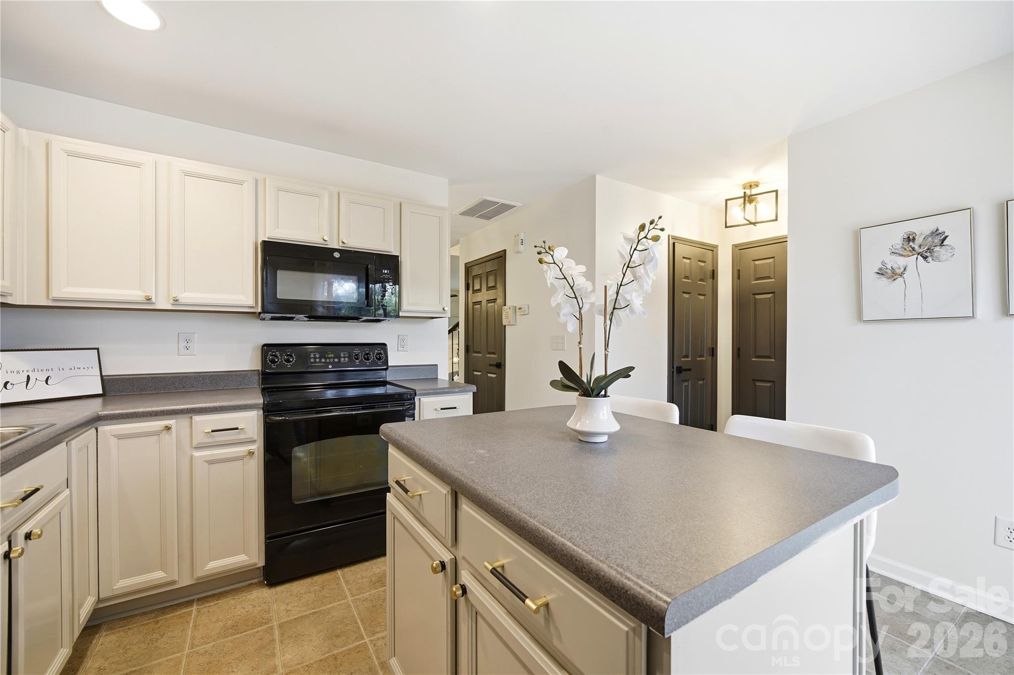 6105 Warrior Avenue — Indian Land