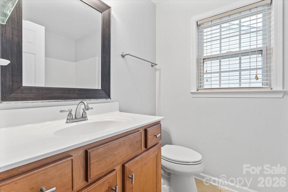10563 Stoneacre Court — Pineville