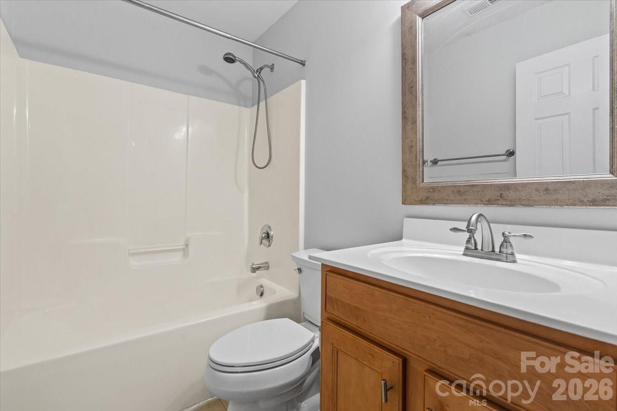 10563 Stoneacre Court — Pineville