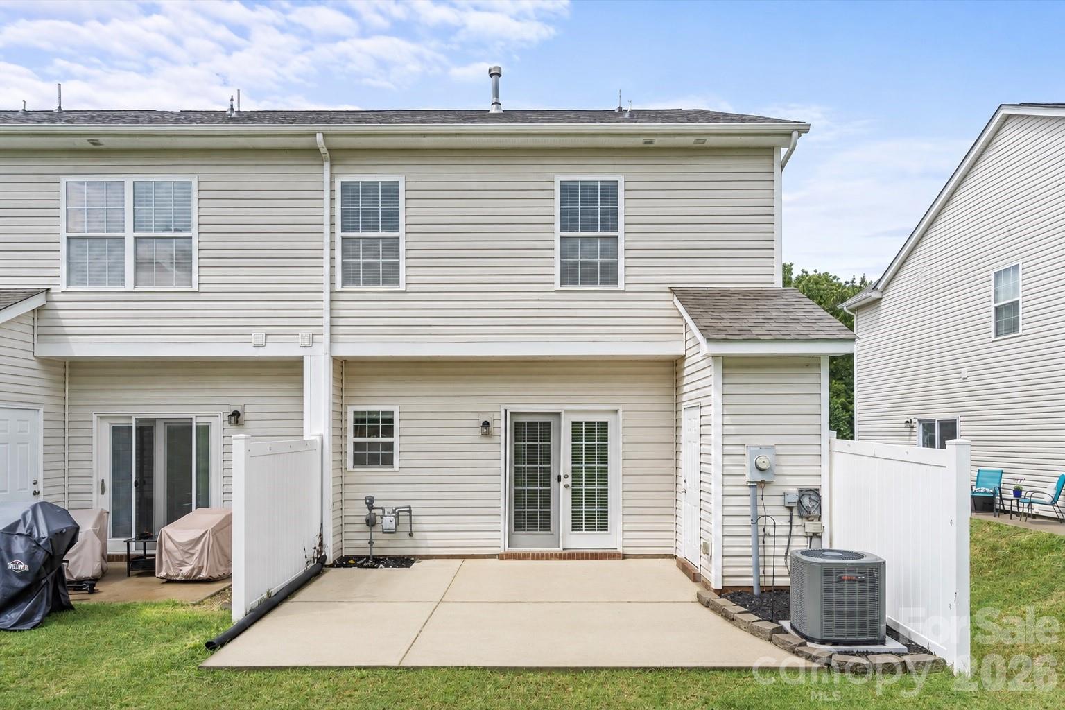 10563 Stoneacre Court — Pineville