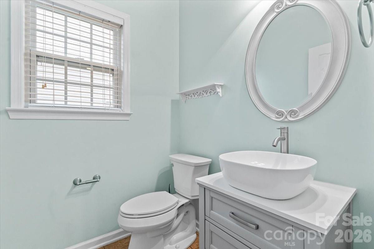 10563 Stoneacre Court — Pineville