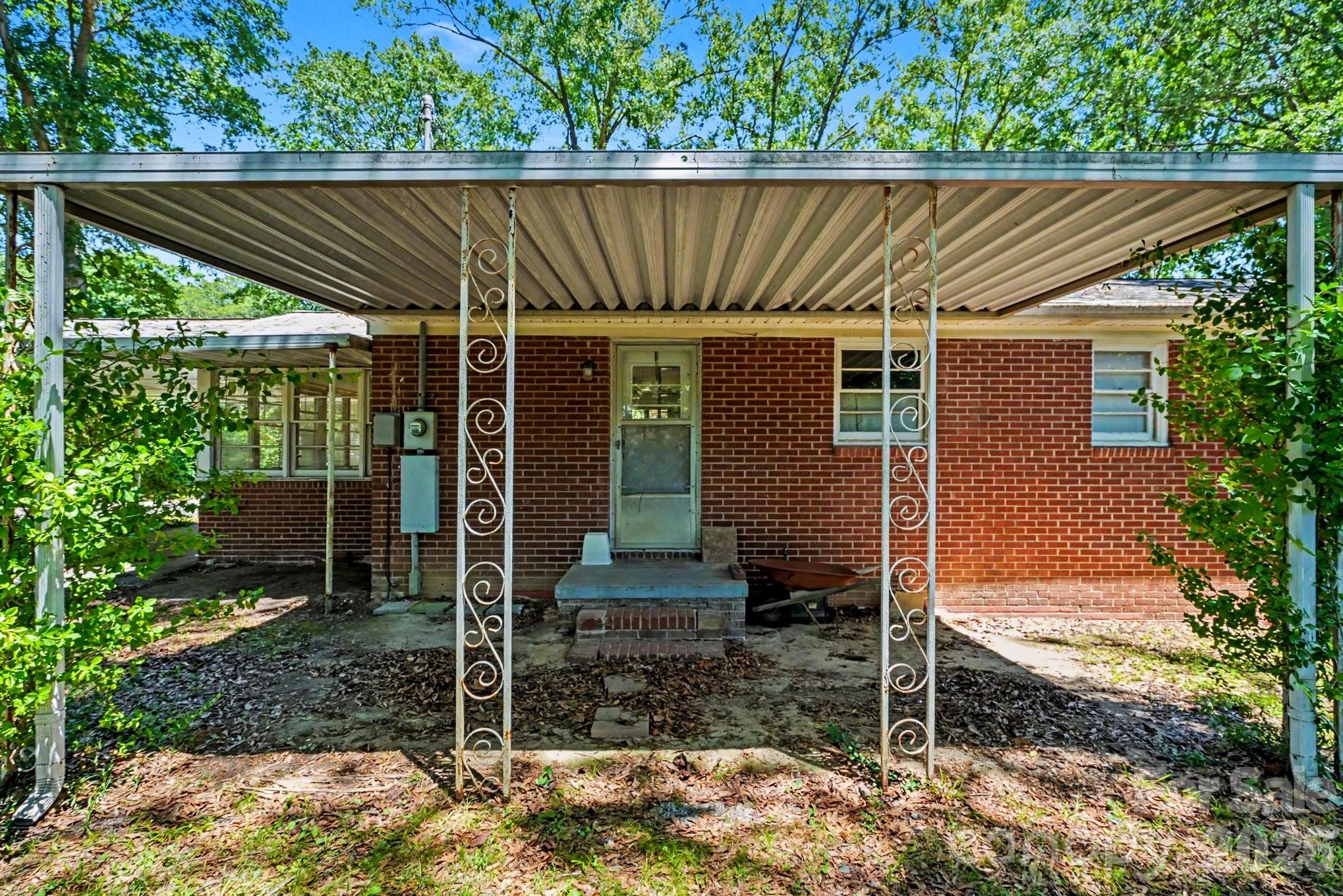211 White Street — Gastonia