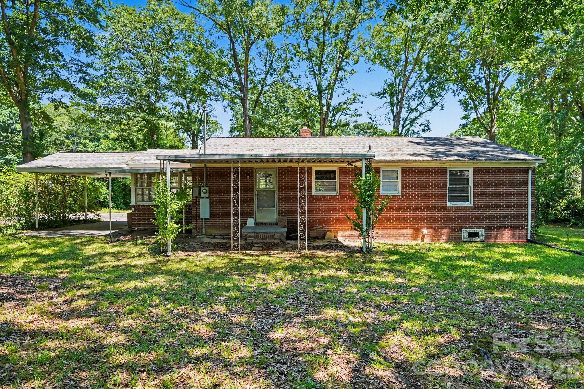 211 White Street — Gastonia