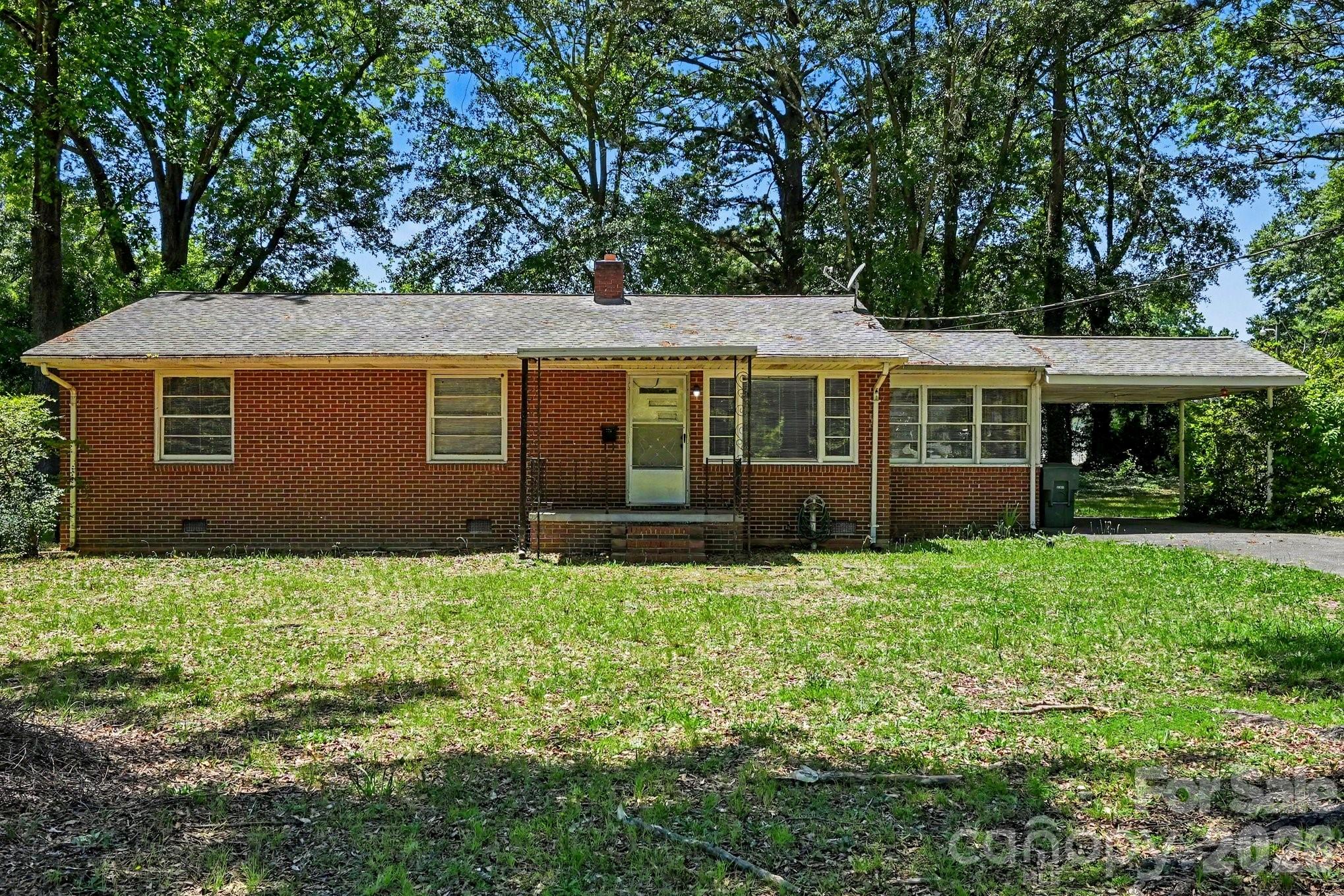 211 White Street — Gastonia